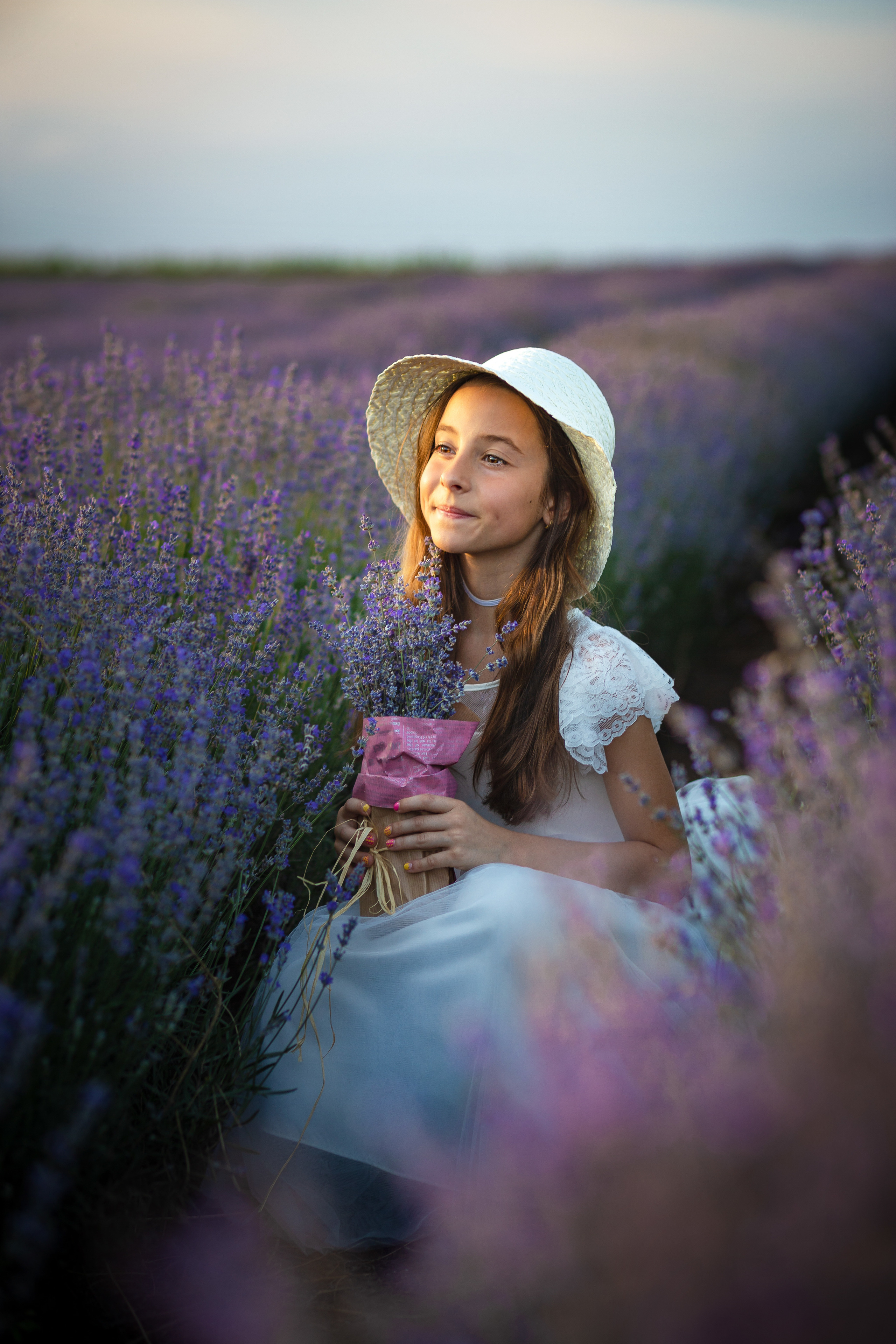 Детски тематични фотосесии. Фотограф Бургас. Фотосесии в студио и на открито, портрети, заснемане