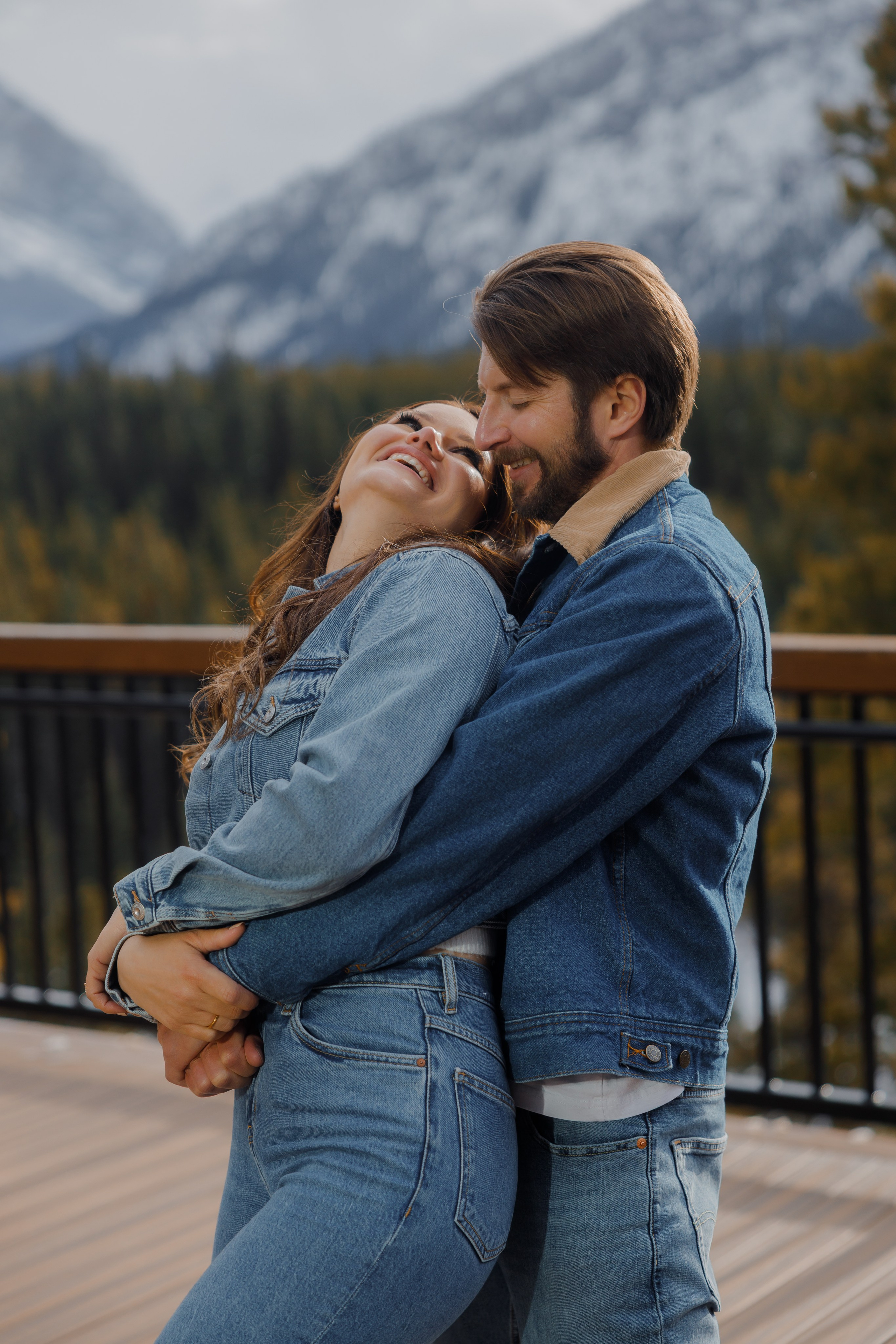 Ski engagement session. Home