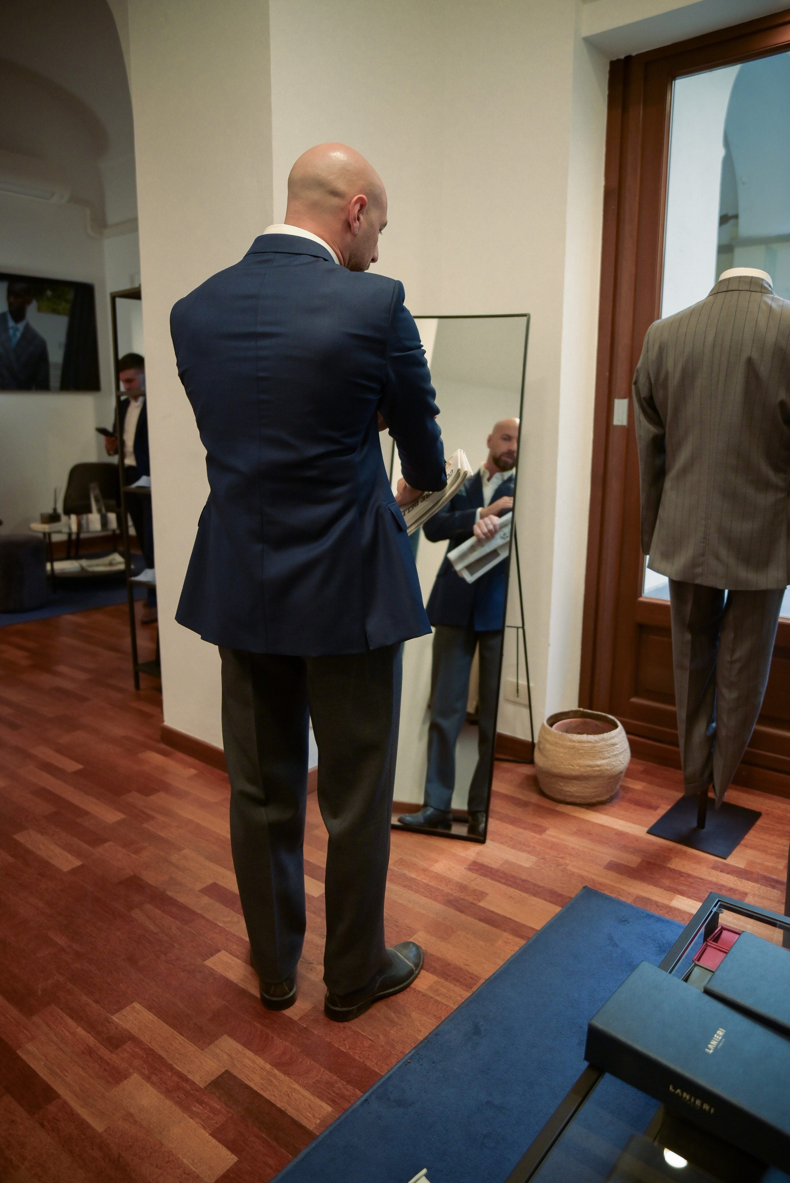 LANIERI - CONTENUTI PER IL PUNTO DI VENDITA DI TORINO