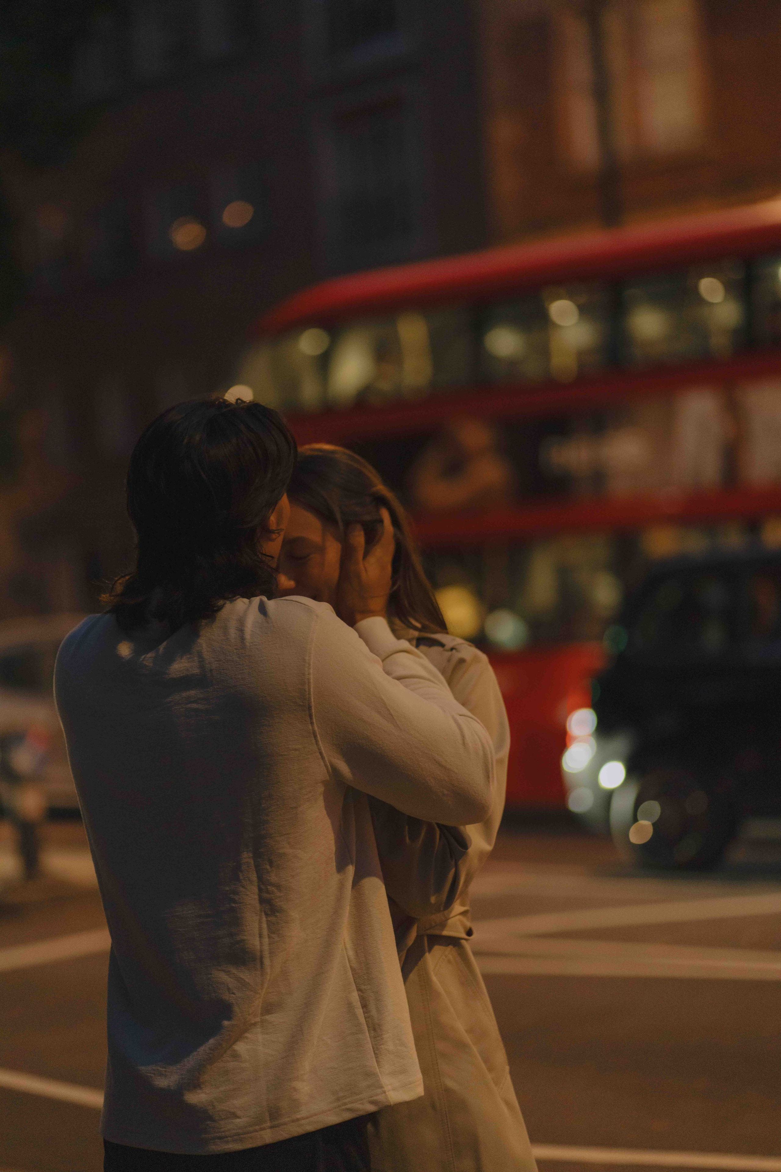 Sunset Proposal in Kensington Gardens London | Engagement Photography. London Wedding & Engagement Photographer