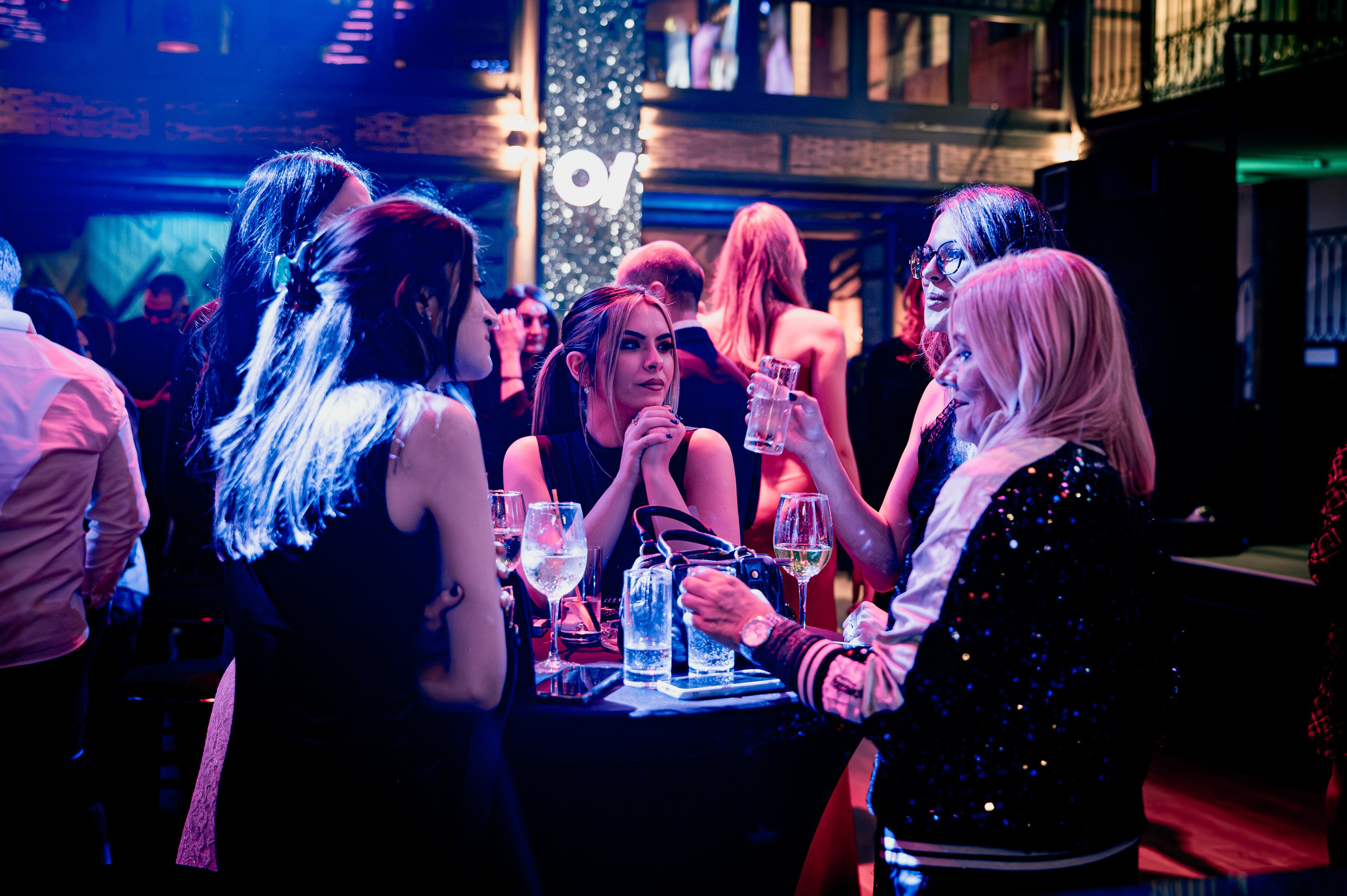 Corporate teambuilding photoshoot. Bojana Žuža, photographer in Belgrade, Serbia