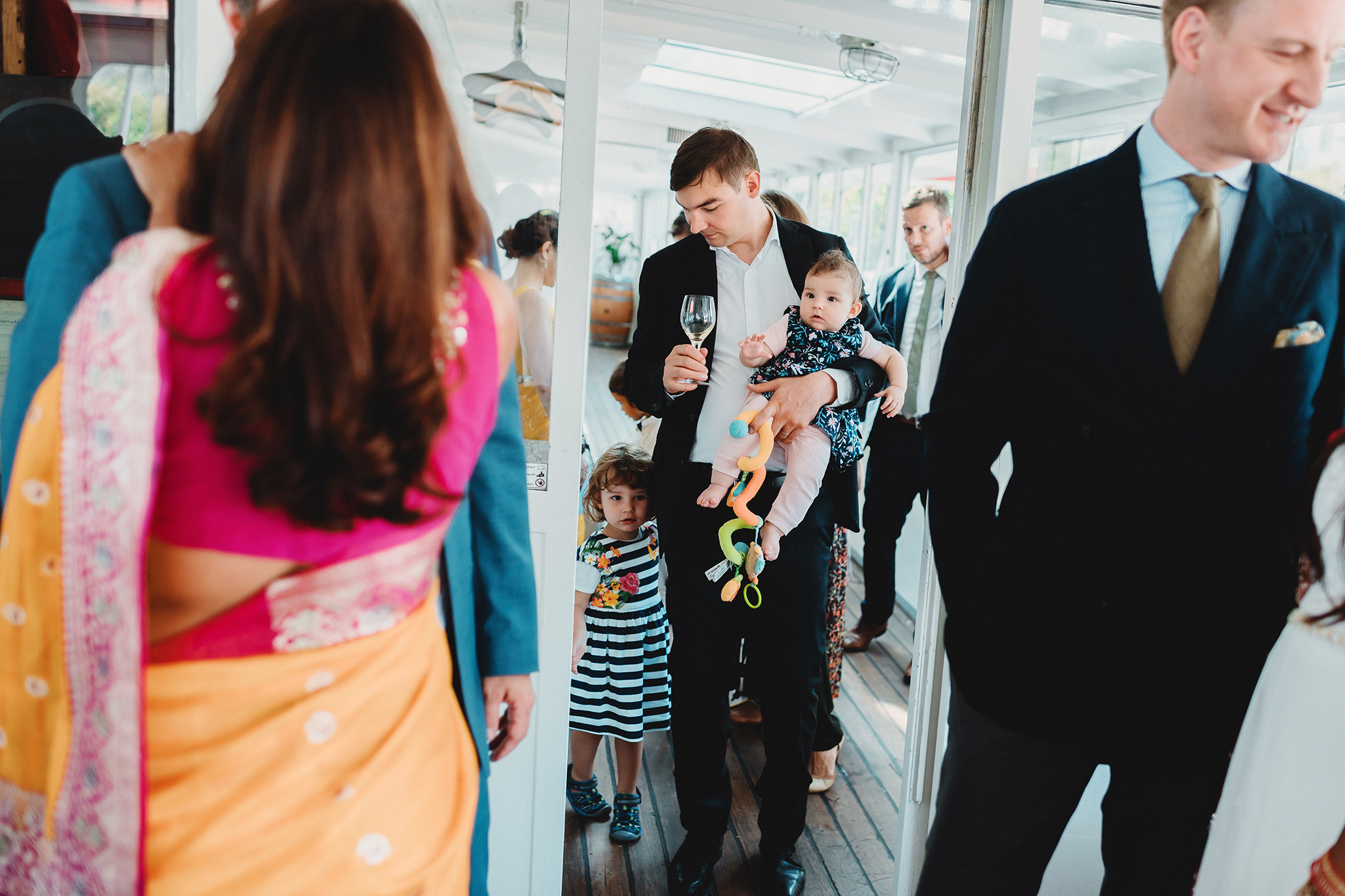ASHVEENA + PATRICK | WILHELM TELL | HOTEL SCHWEIZERHOF LUZERN | PURE REPORTAGE. HOME