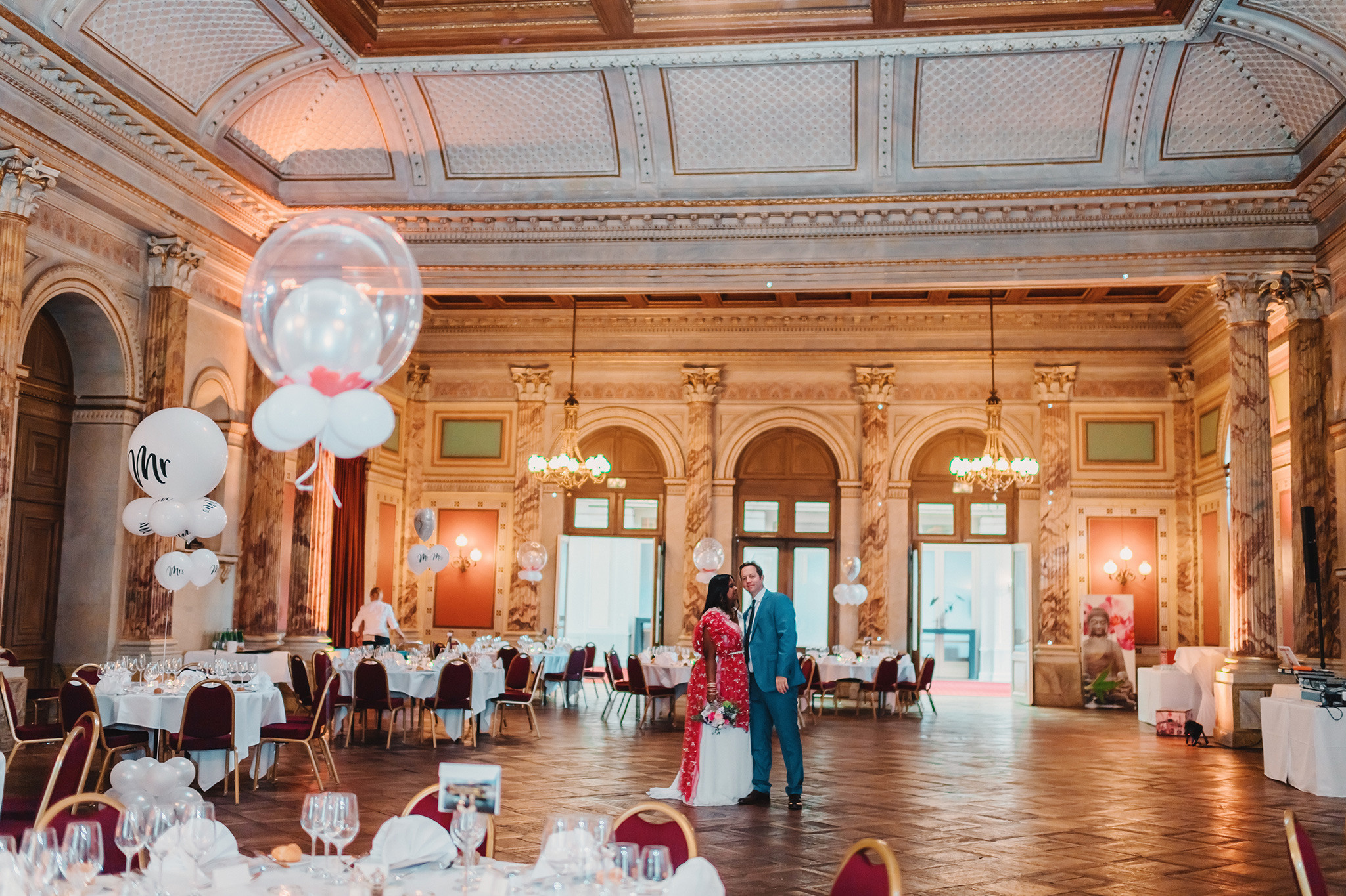 ASHVEENA + PATRICK | WILHELM TELL | HOTEL SCHWEIZERHOF LUZERN | PURE REPORTAGE. HOME