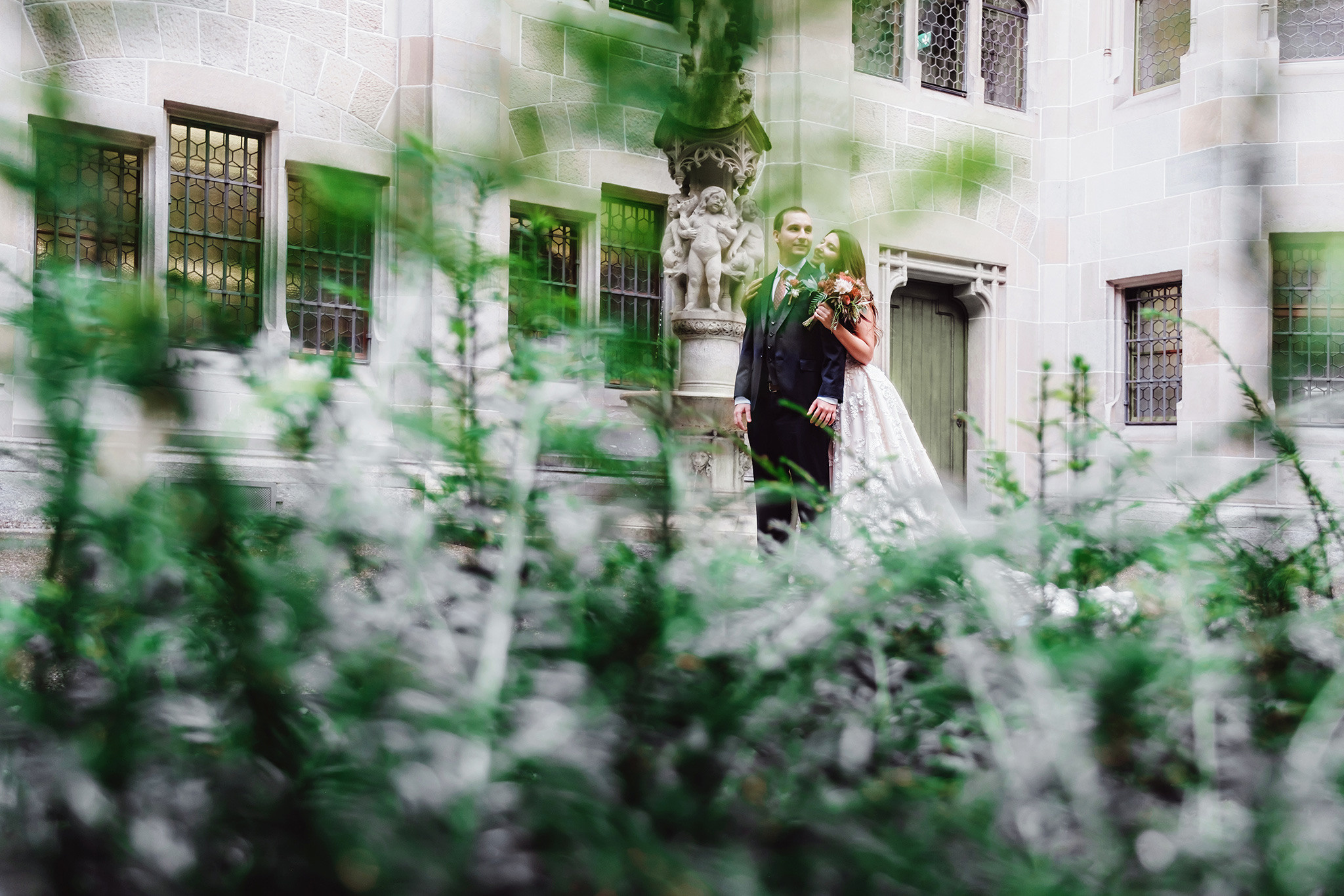 ANASTASIA + DMITRY | CIVIL WEDDING, ZÜRICH STADTHAUS | RECHBERG GARDEN. HOME
