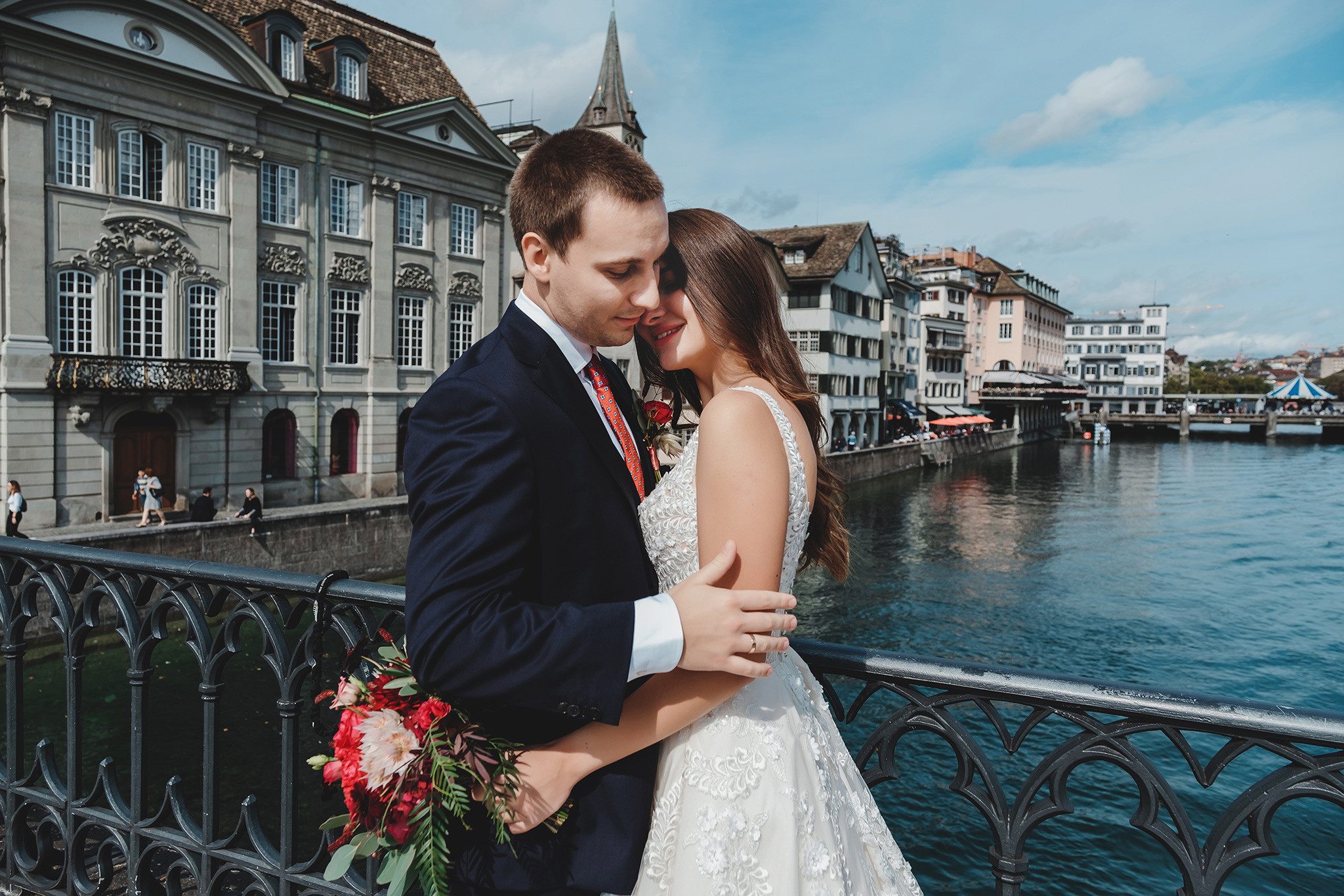 ANASTASIA + DMITRY | CIVIL WEDDING, ZÜRICH STADTHAUS | RECHBERG GARDEN. HOME