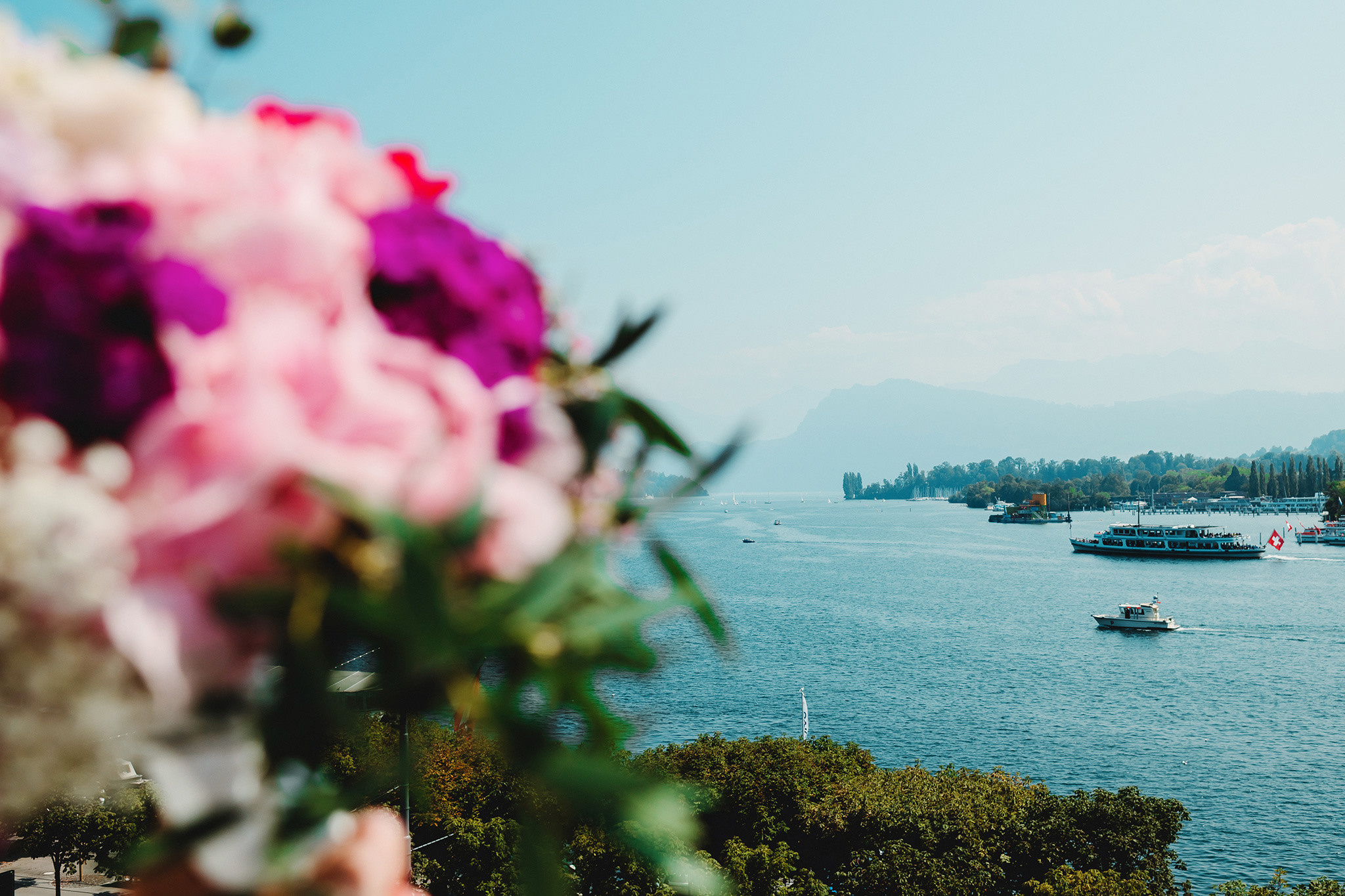 ASHVEENA + PATRICK | WILHELM TELL | HOTEL SCHWEIZERHOF LUZERN | PURE REPORTAGE. HOME