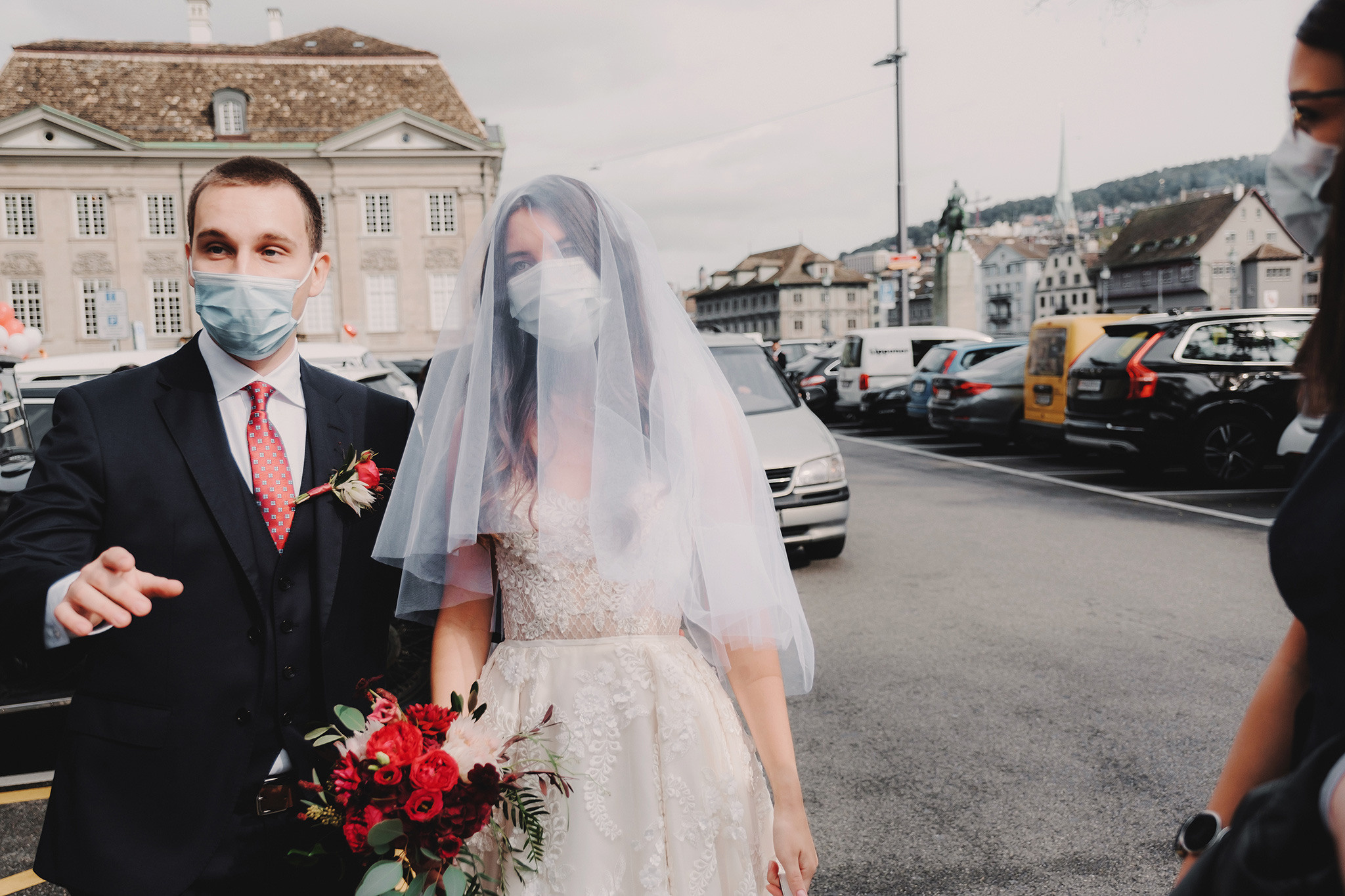 ANASTASIA + DMITRY | CIVIL WEDDING, ZÜRICH STADTHAUS | RECHBERG GARDEN. HOME