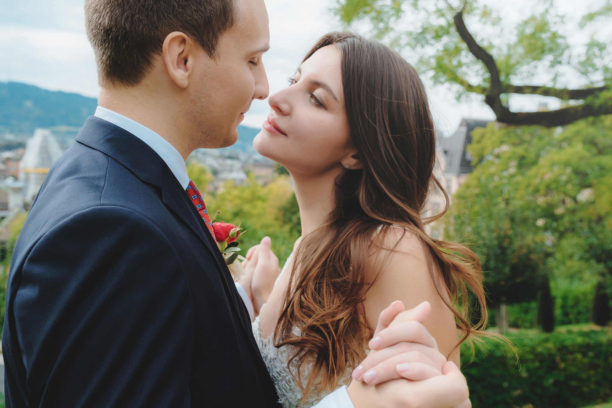 ANASTASIA + DMITRY | CIVIL WEDDING, ZÜRICH STADTHAUS | RECHBERG GARDEN. HOME