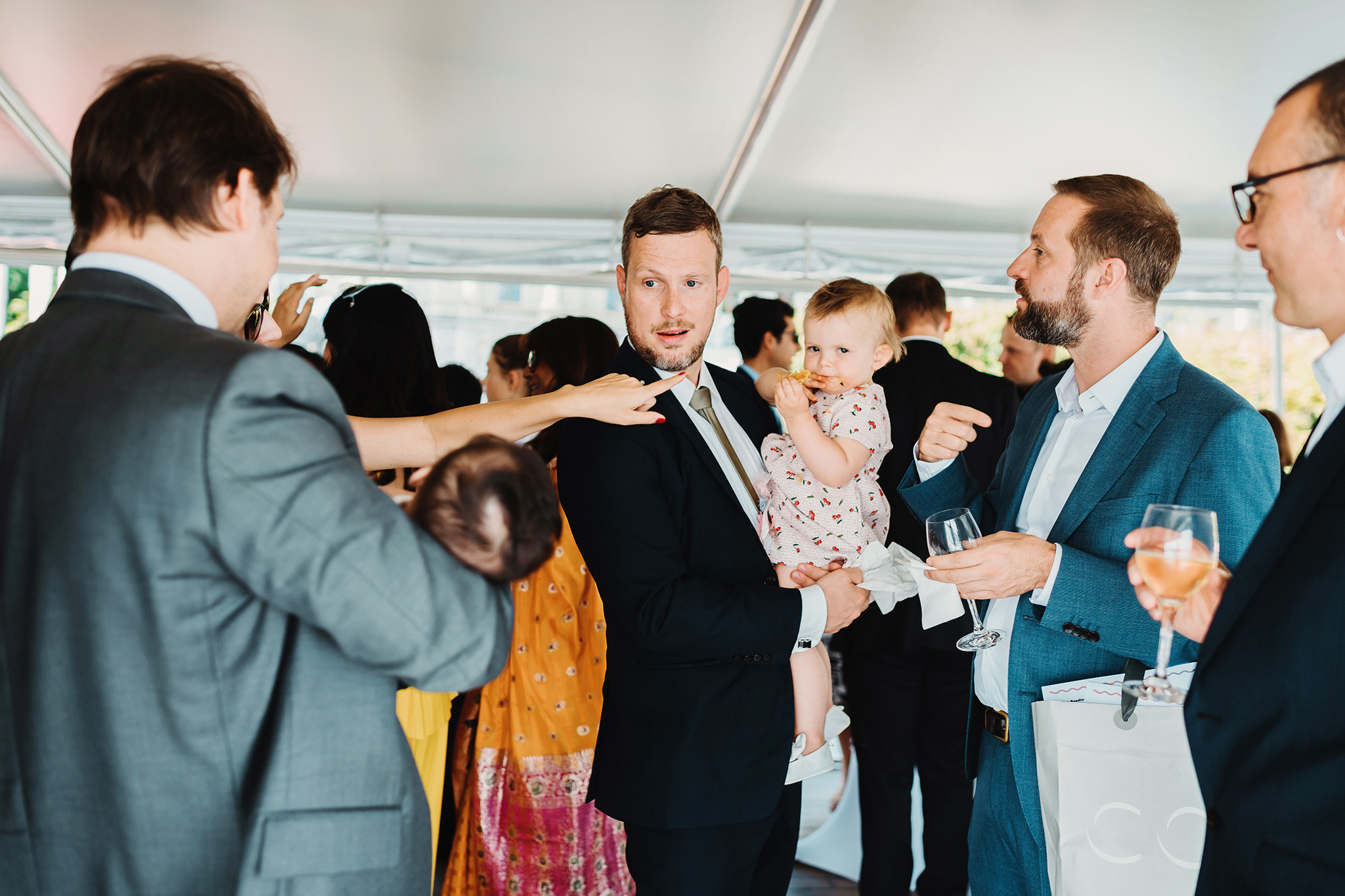 ASHVEENA + PATRICK | WILHELM TELL | HOTEL SCHWEIZERHOF LUZERN | PURE REPORTAGE. HOME
