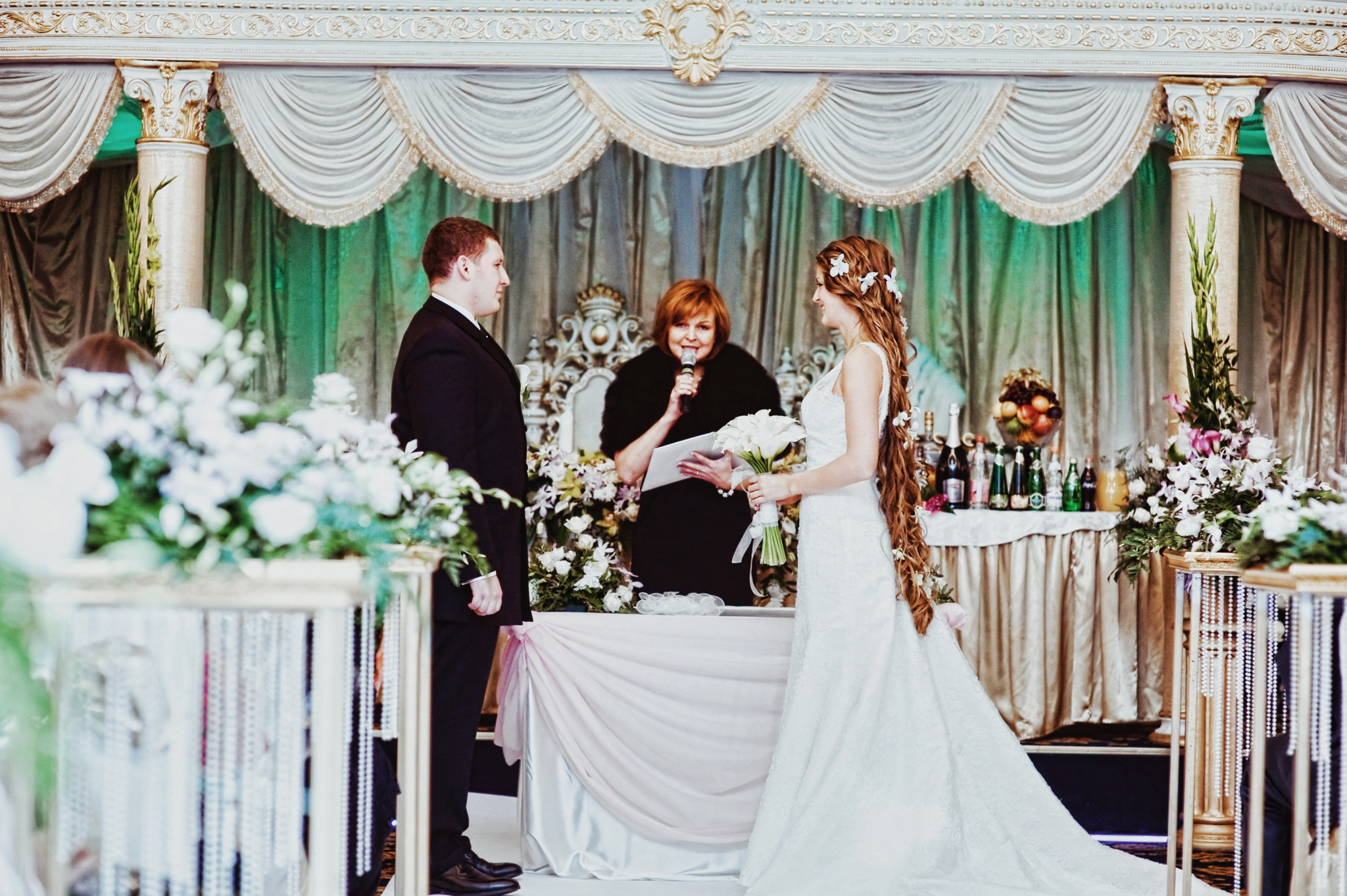ANASTASIA + SERGEY | CLASSIC WEDDING. HOME