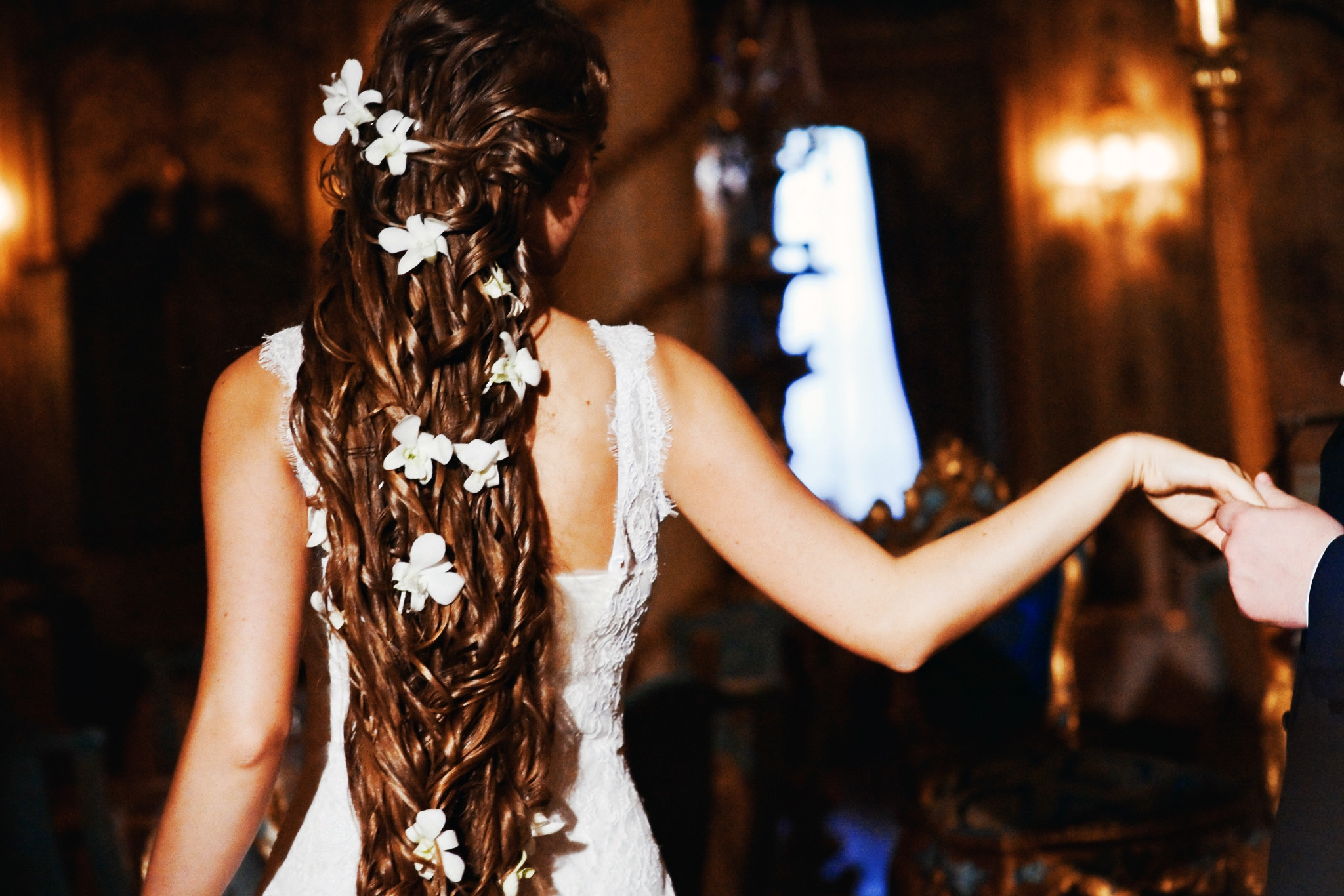 ANASTASIA + SERGEY | CLASSIC WEDDING. HOME