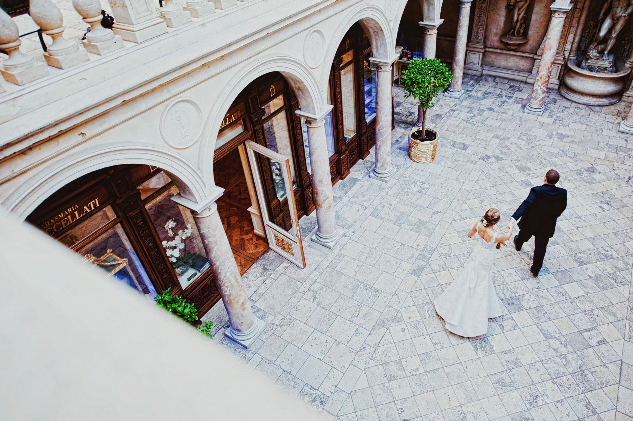 ANASTASIA + SERGEY | CLASSIC WEDDING. HOME