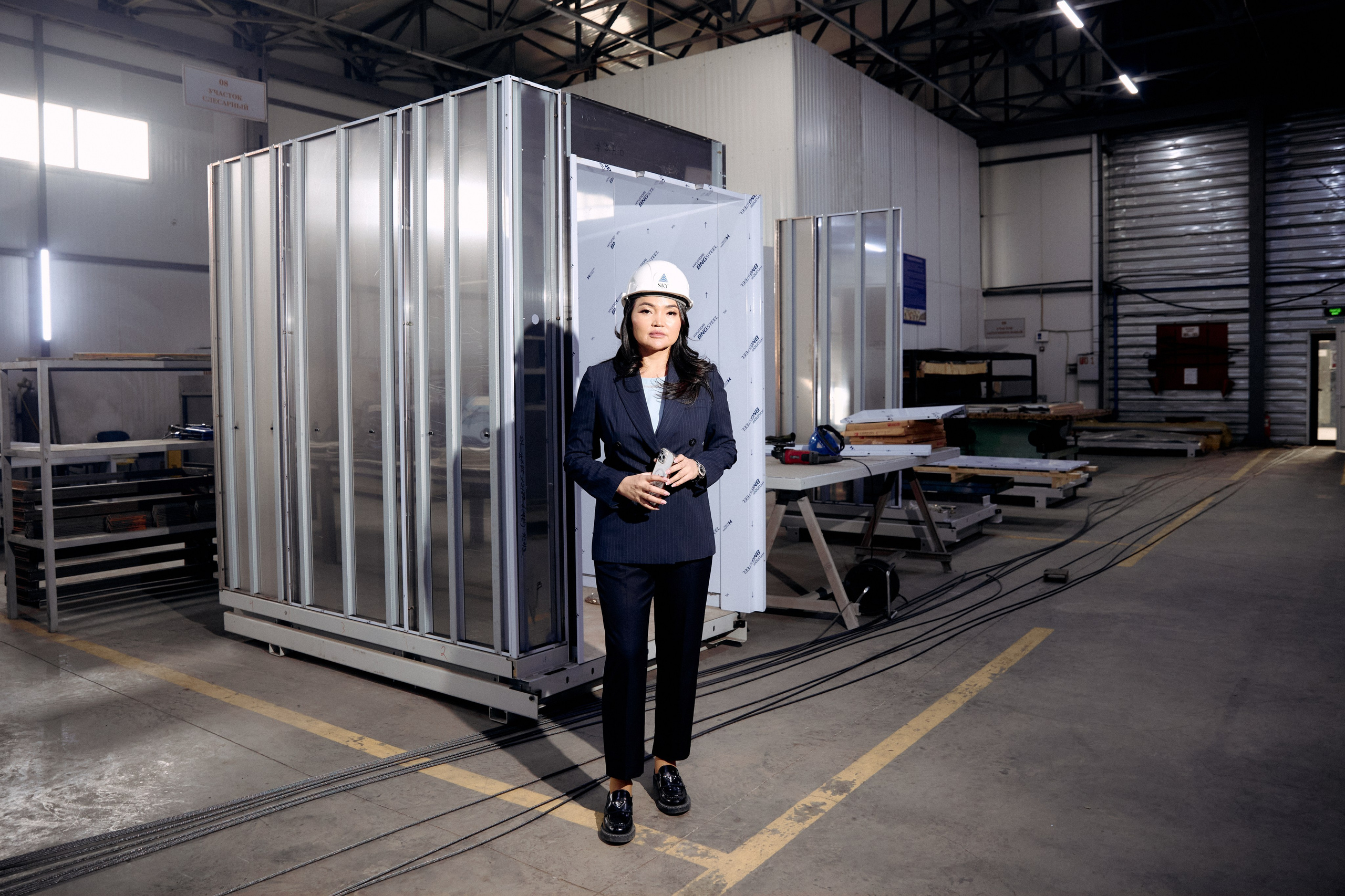 Рахат. Директор завода. Валерия Вартанова. Фотограф