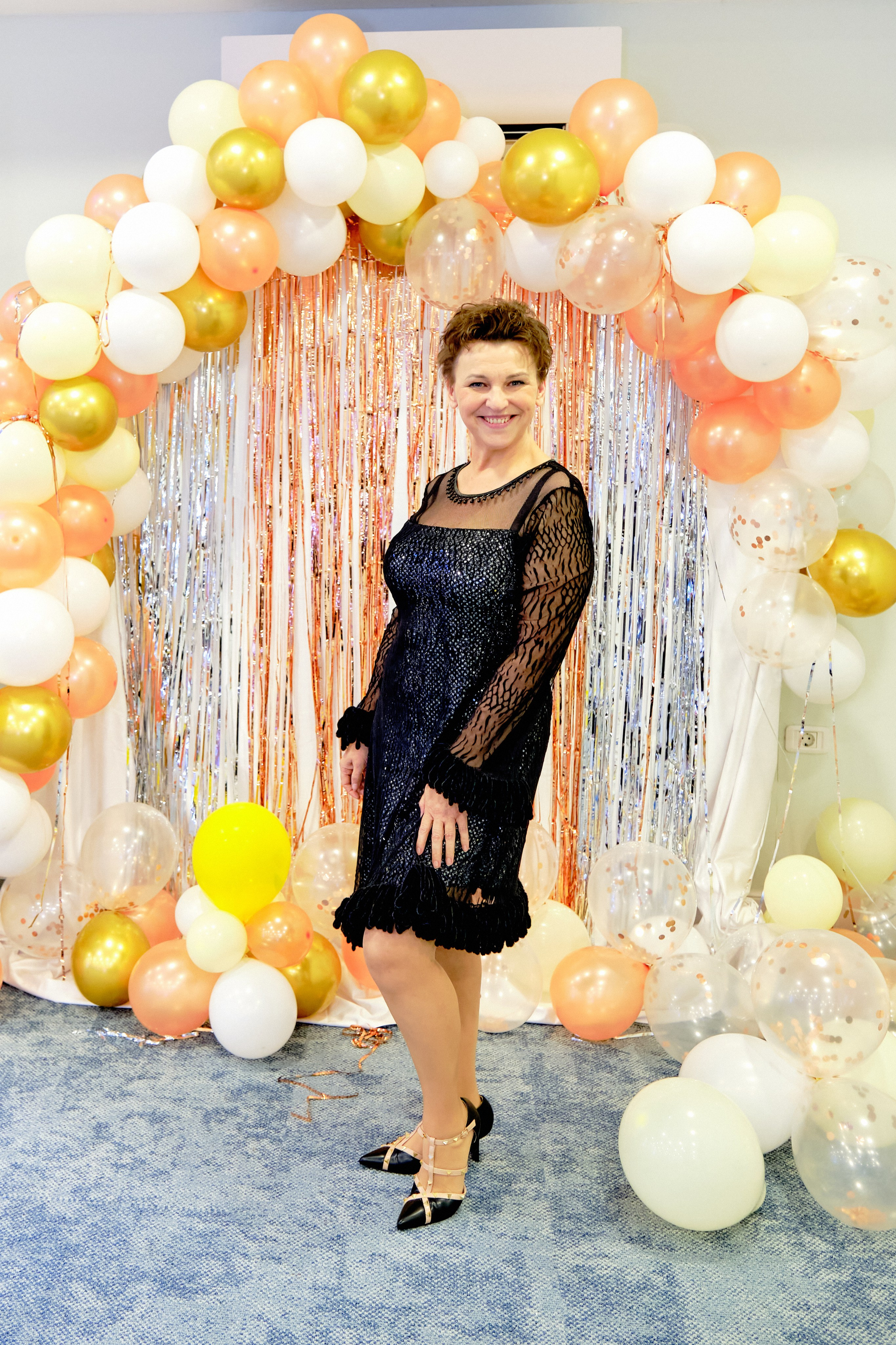 Фоторепортаж з благодійного Новорічного балу у Чорногорії. Портретний фотограф Альона Новгородцева