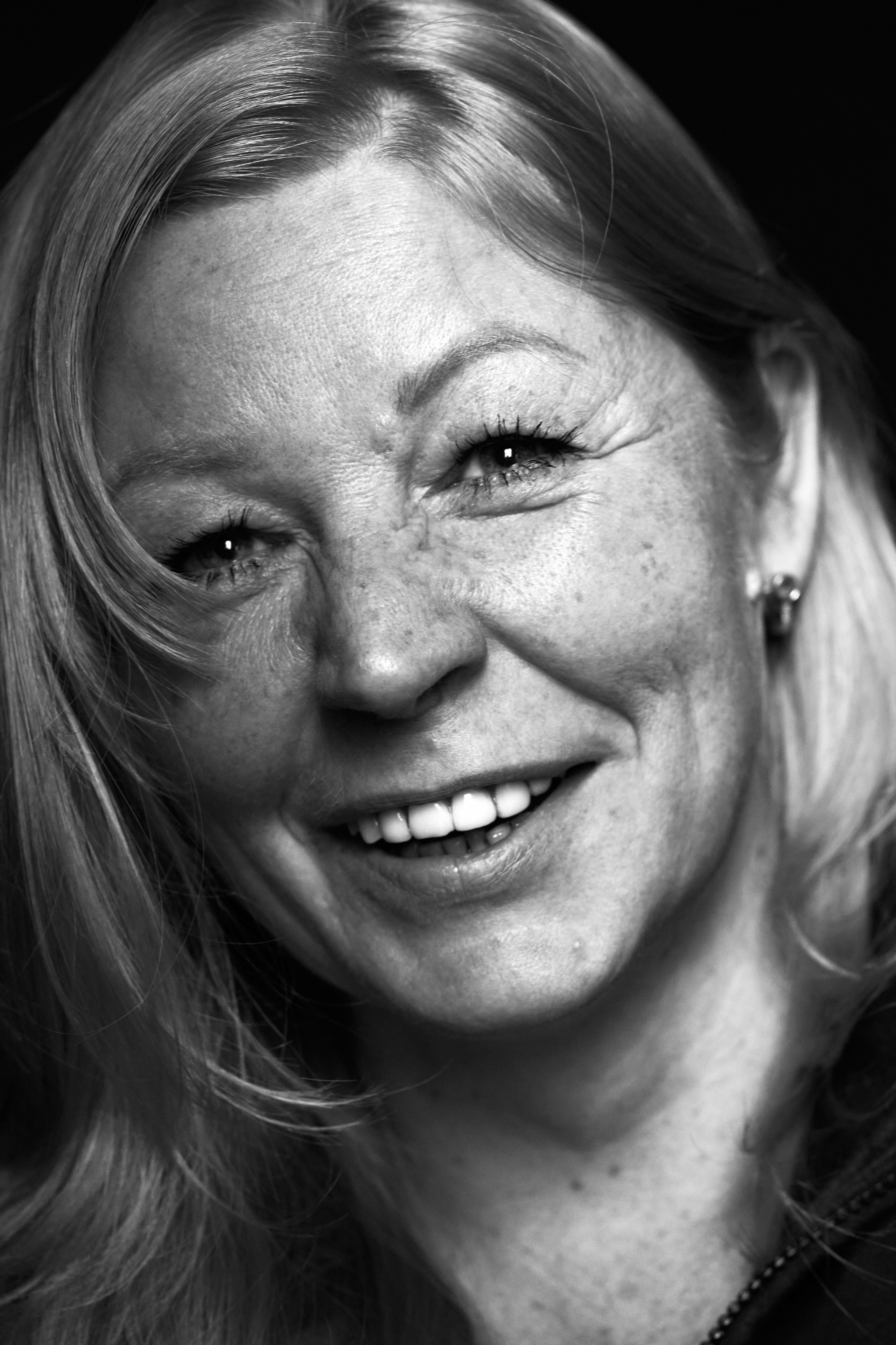 Portrait photographer in Riga. Photographer in Doha, Qatar