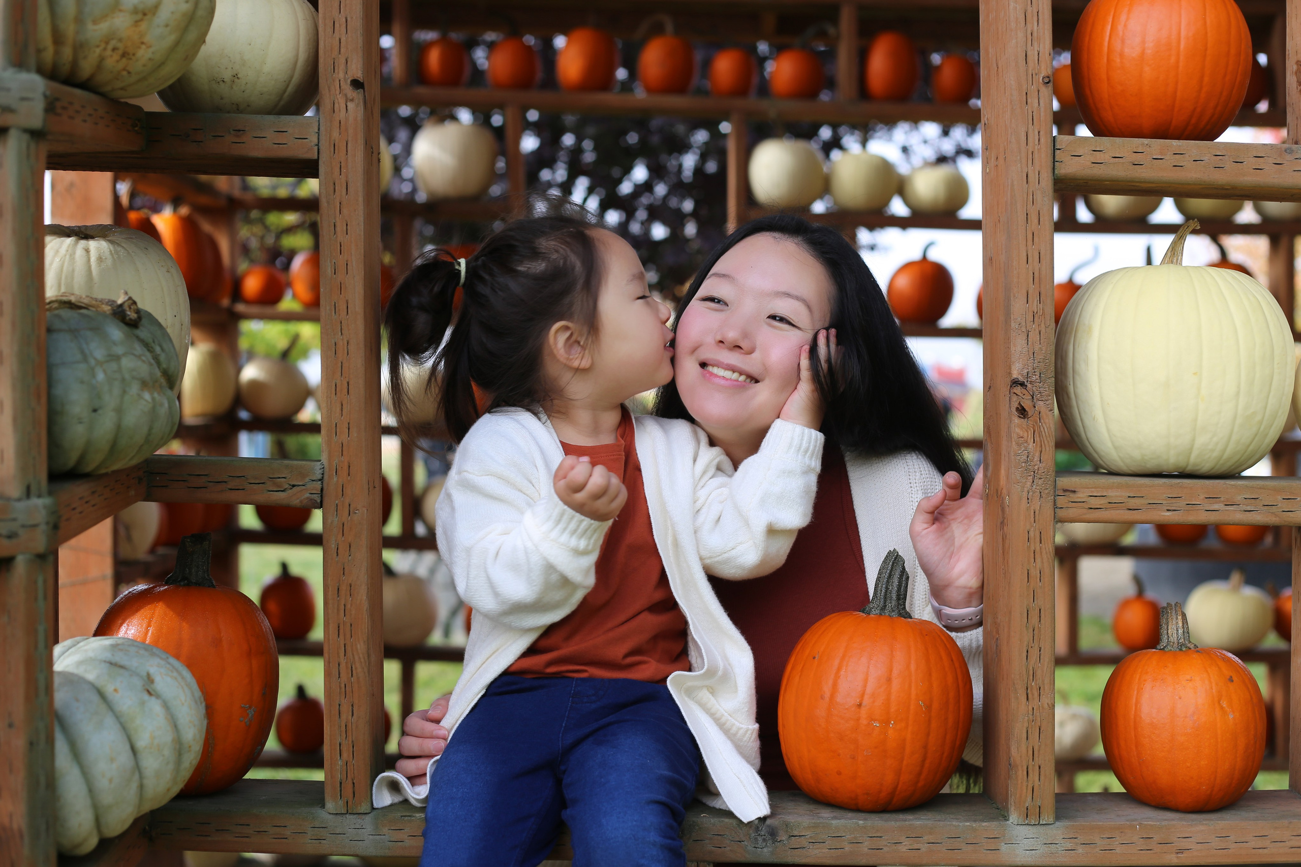 Fall. YuAnna studio. Family & Kids Photographer in Seattle area, located in