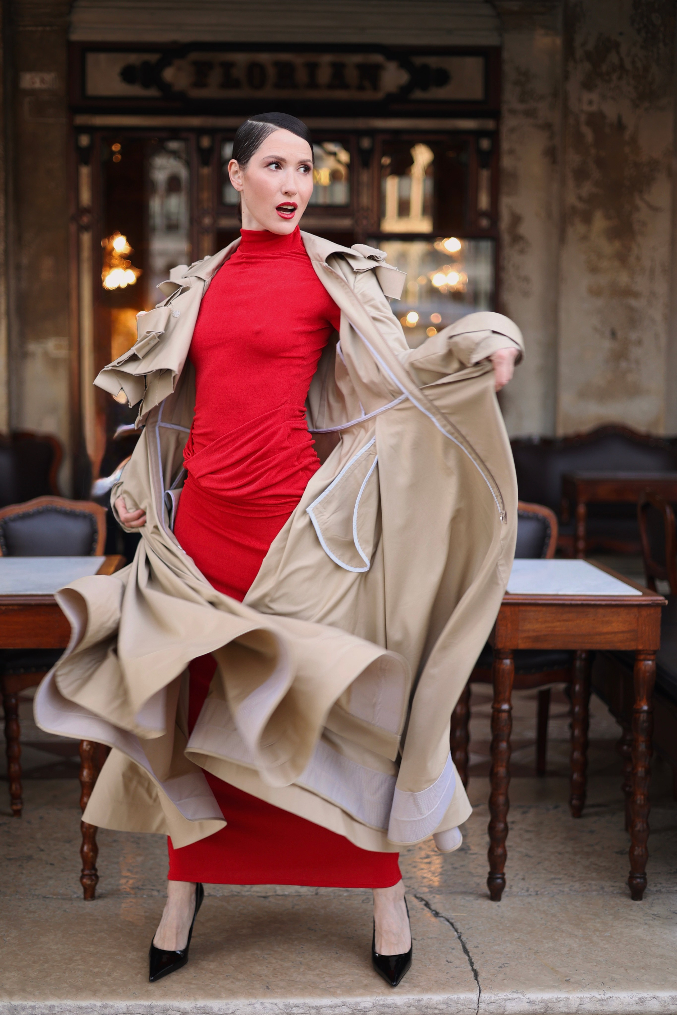 Vika. Nina — Fashion & Beauty Photographer in Paris | Portrait Photoshoots