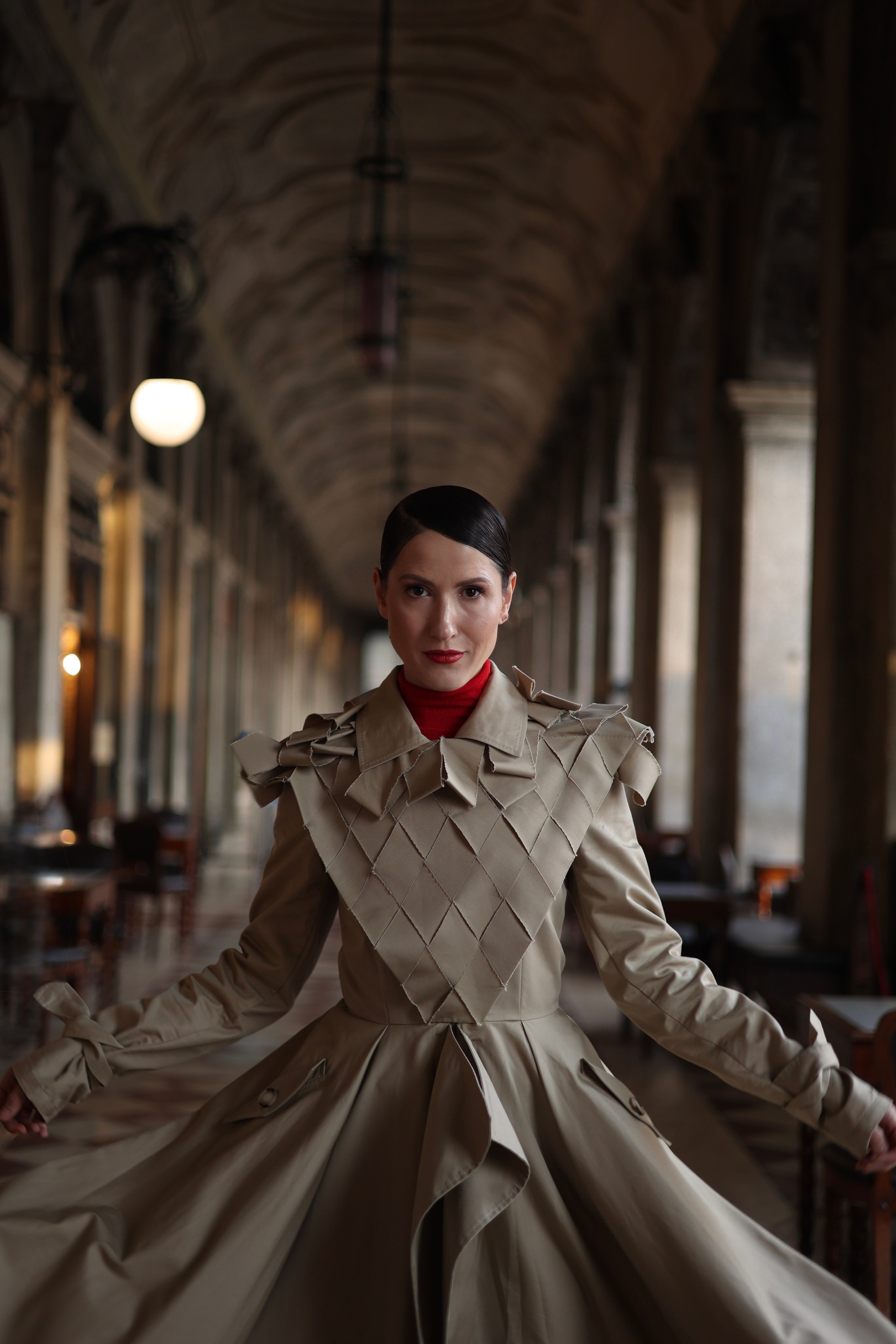 Vika. Nina — Fashion & Beauty Photographer in Paris | Portrait Photoshoots