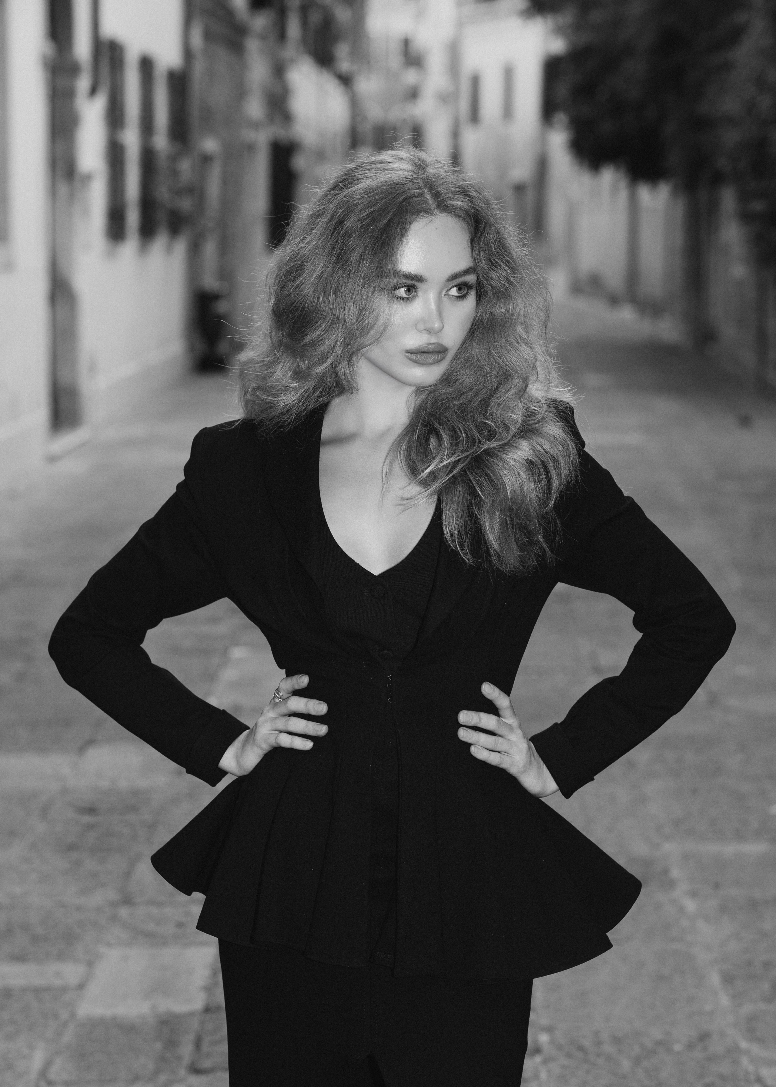 Venice. Nina — Fashion & Beauty Photographer in Paris | Portrait Photoshoots