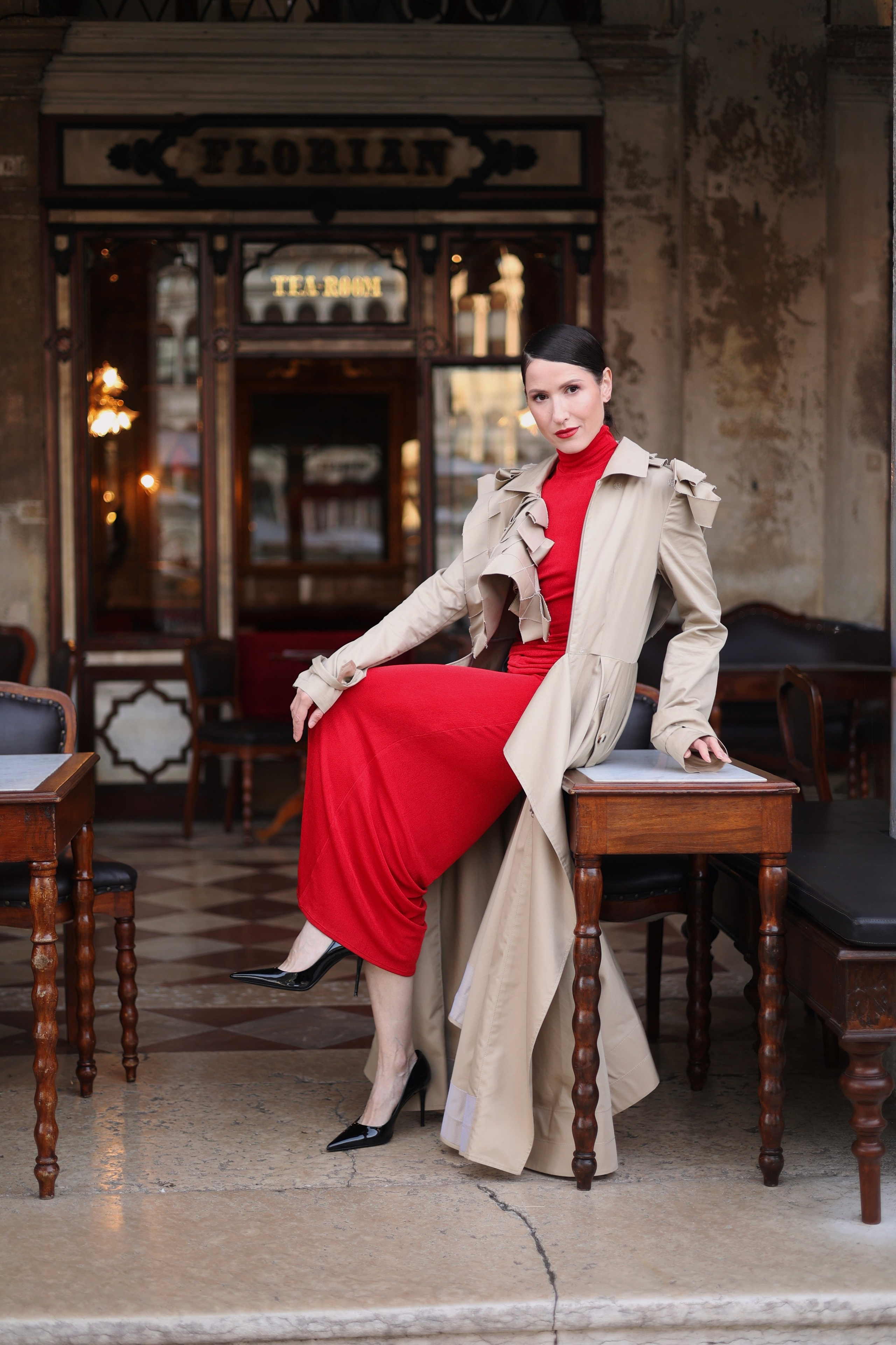 Vika. Nina — Fashion & Beauty Photographer in Paris | Portrait Photoshoots