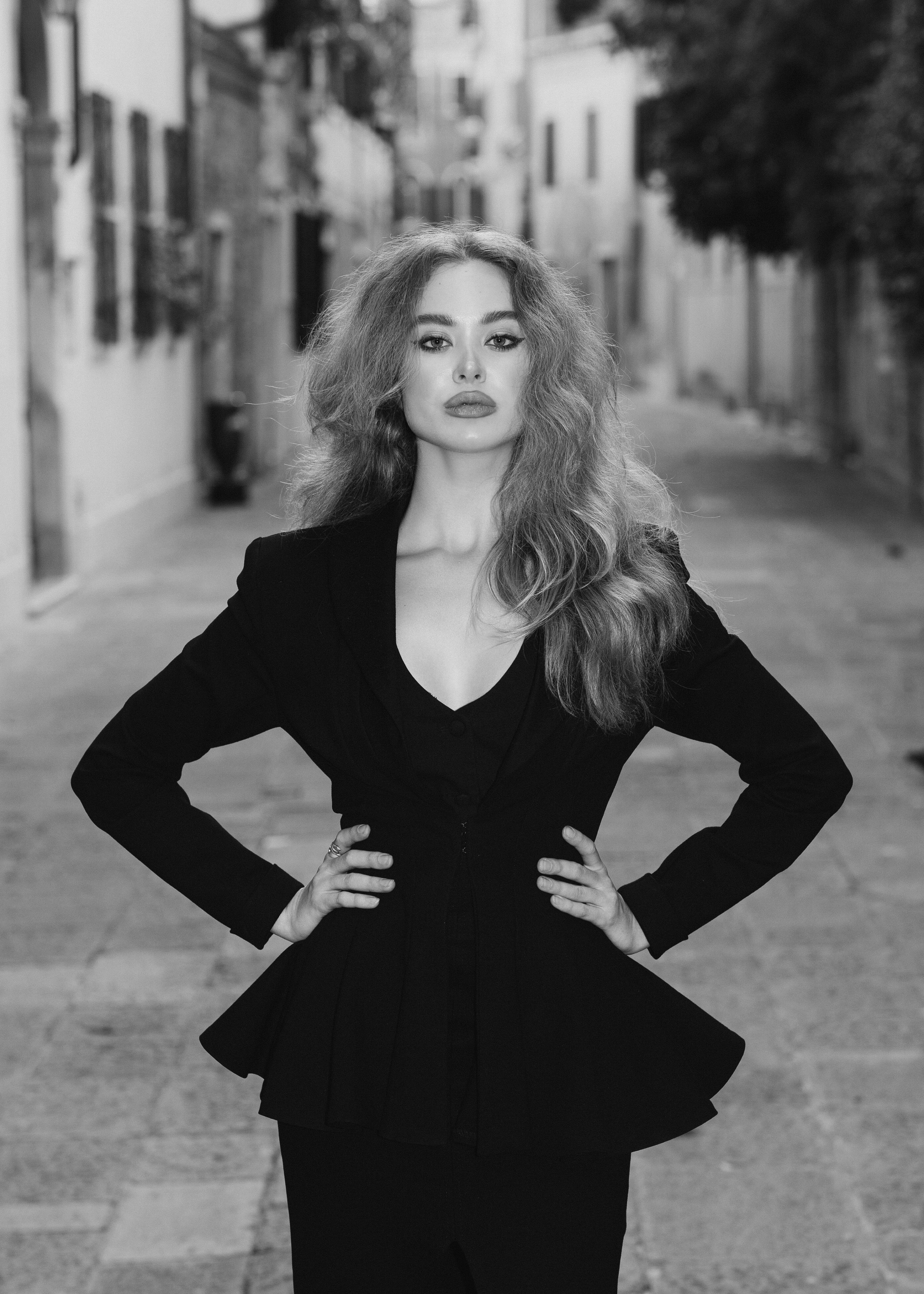 Venice. Nina — Fashion & Beauty Photographer in Paris | Portrait Photoshoots