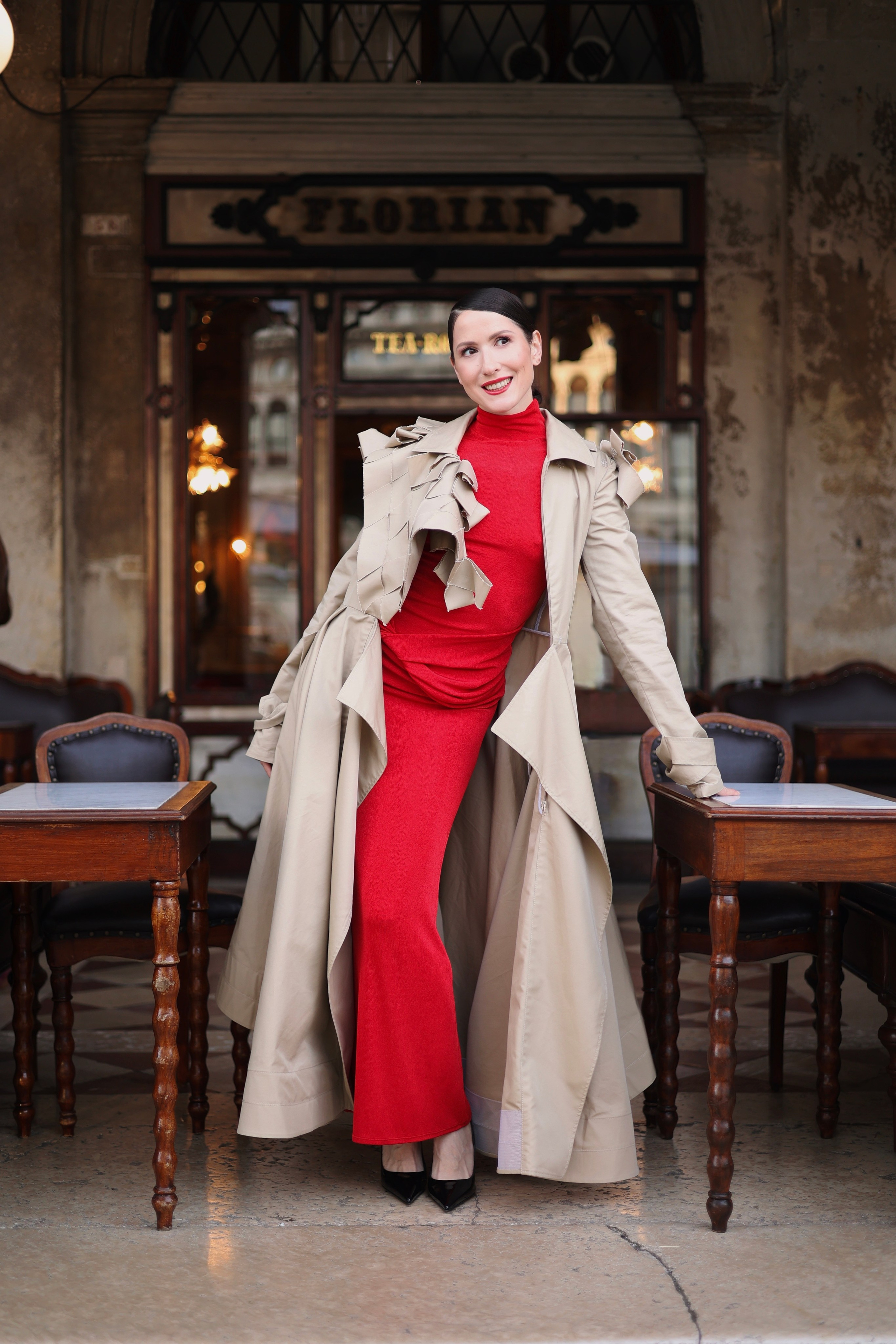 Vika. Nina — Fashion & Beauty Photographer in Paris | Portrait Photoshoots