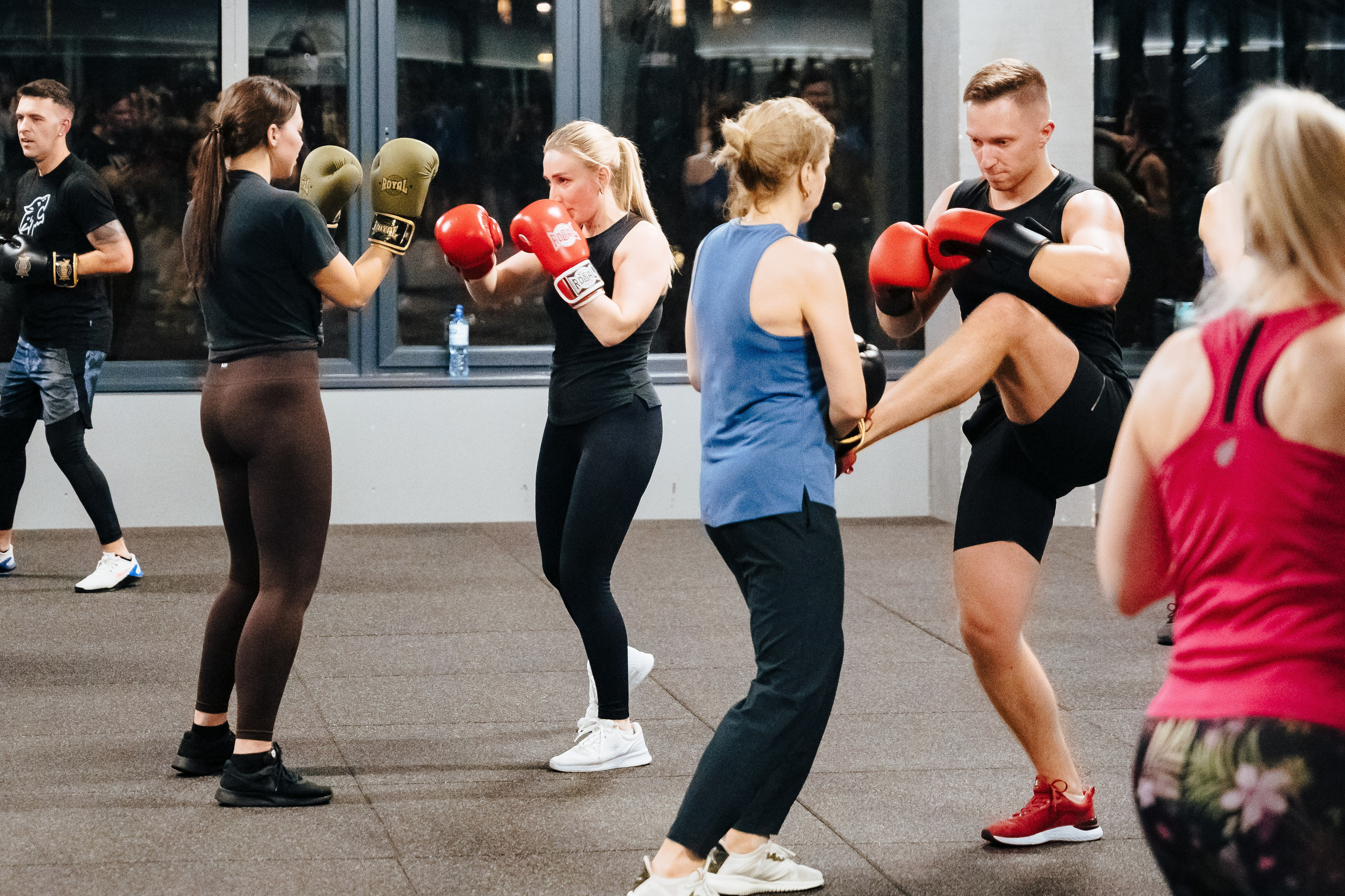 Gym+ Muay Thai. OnePIXEL