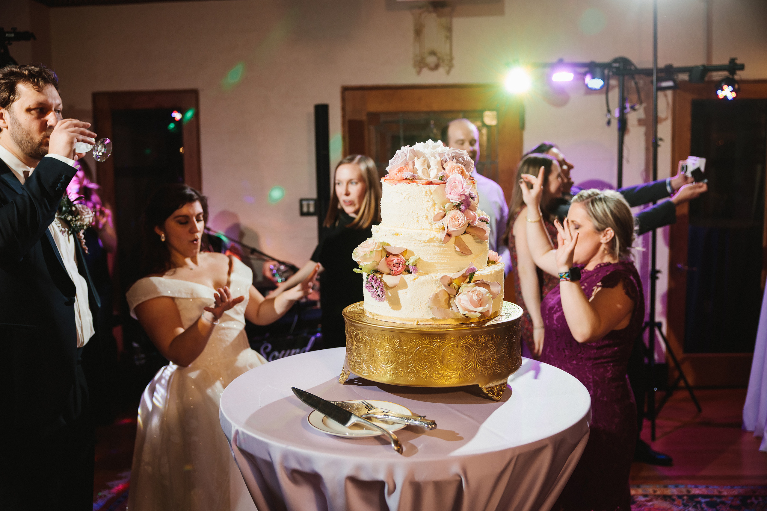 Vasilii & Samantha 04.30.2022. Wedding family event photographer in Chicago Nick Yushevich