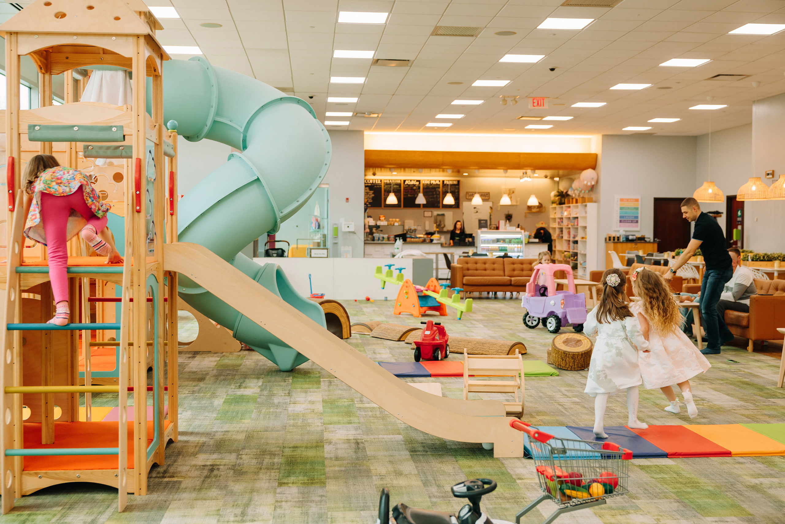 05.08.2022 First birthday. Wedding family event photographer in Chicago Nick Yushevich