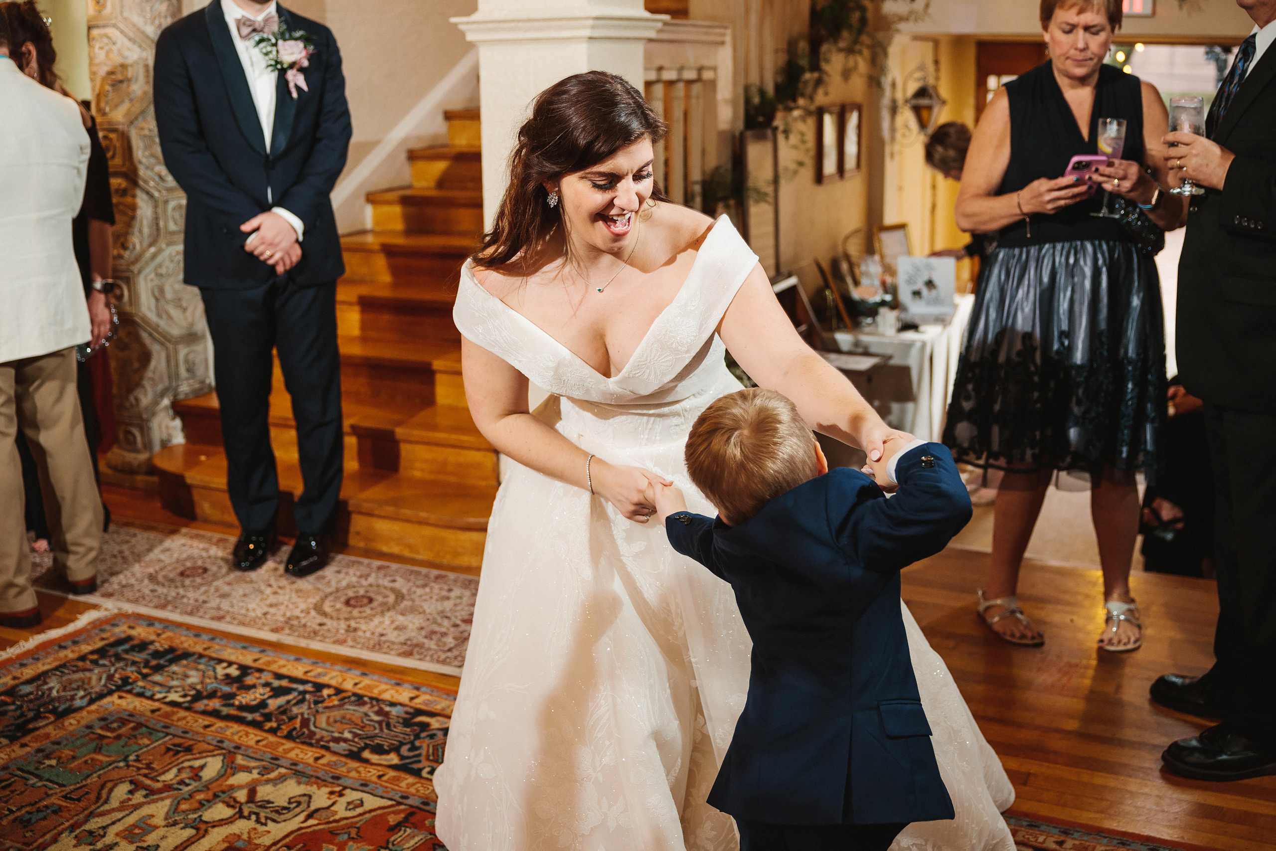 Vasilii & Samantha 04.30.2022. Wedding family event photographer in Chicago Nick Yushevich