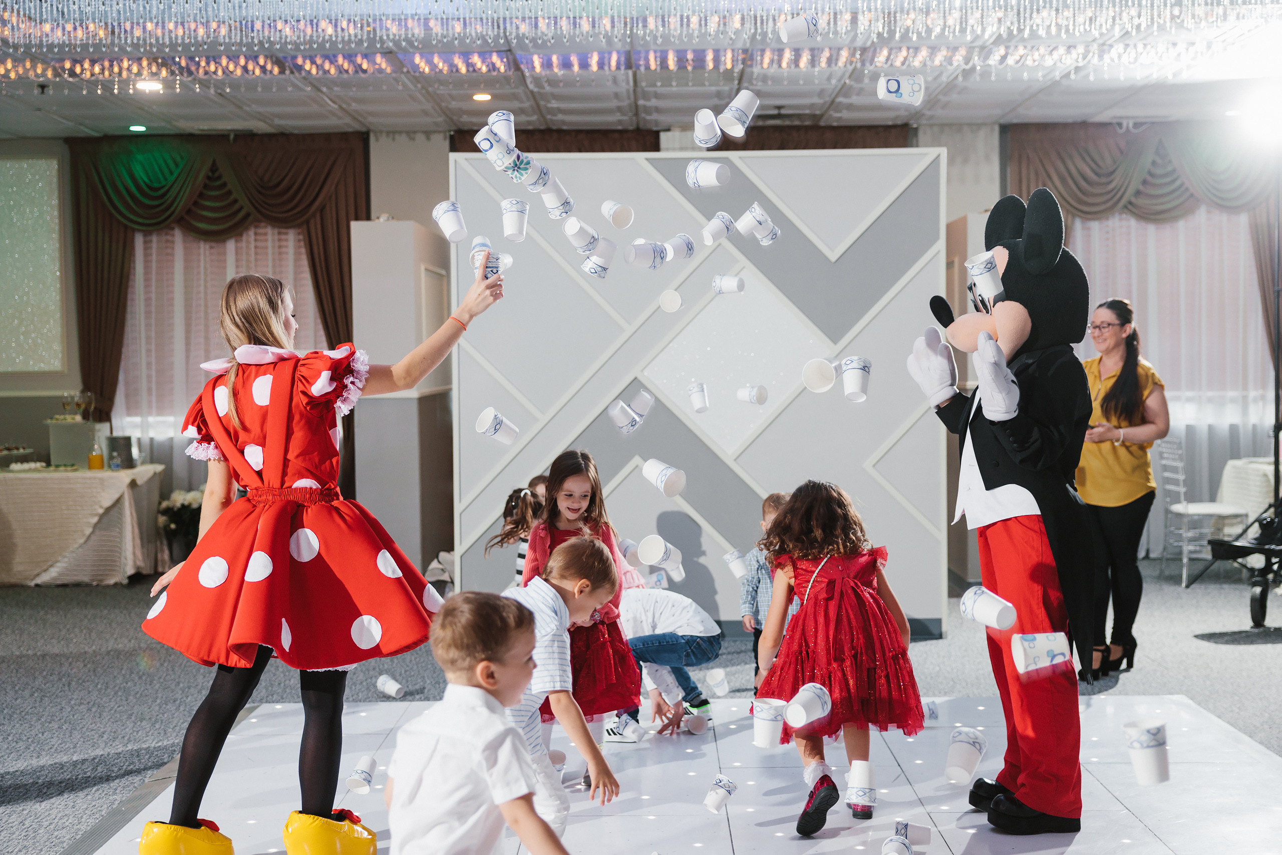 05292022 Cumetria. Wedding family event photographer in Chicago Nick Yushevich