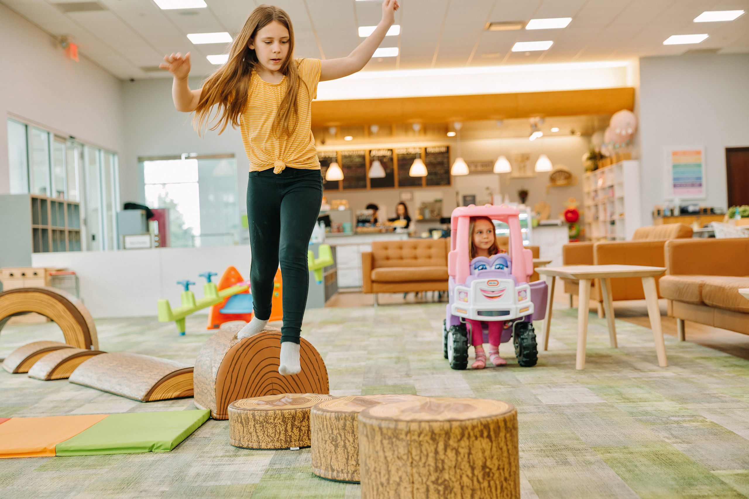 05.08.2022 First birthday. Wedding family event photographer in Chicago Nick Yushevich