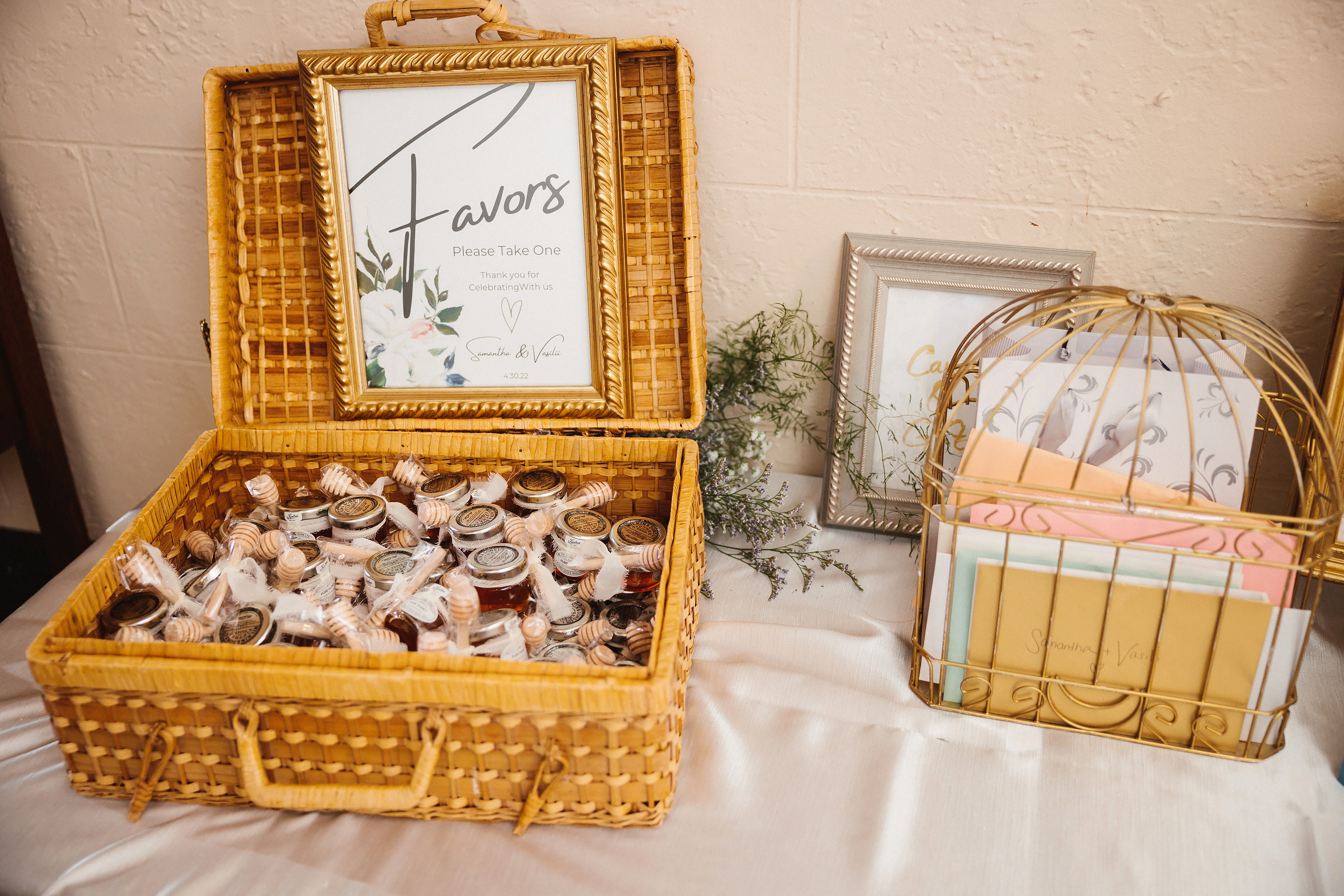 Vasilii & Samantha 04.30.2022. Wedding family event photographer in Chicago Nick Yushevich