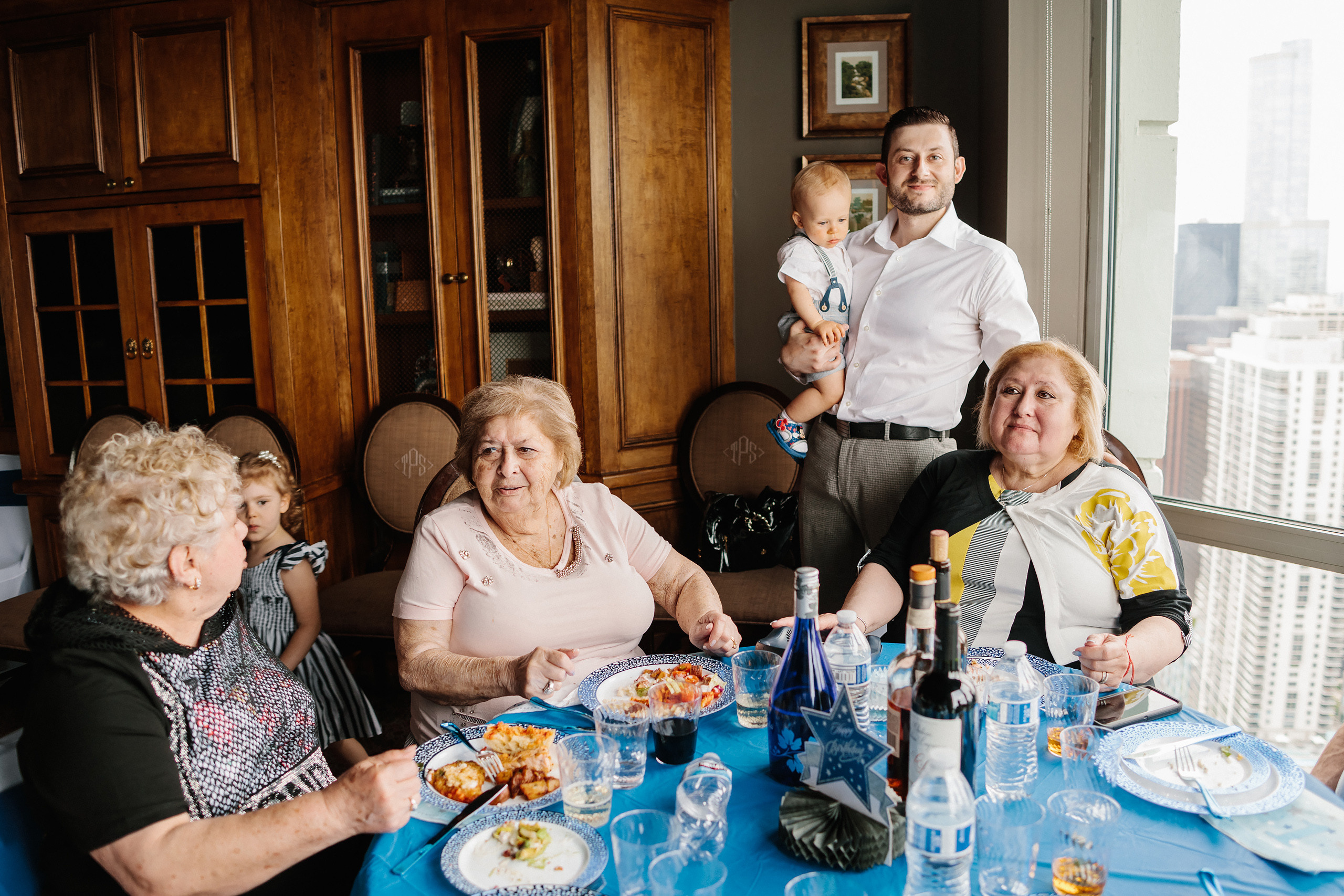 06.11.2022 First birthday. Wedding family event photographer in Chicago Nick Yushevich