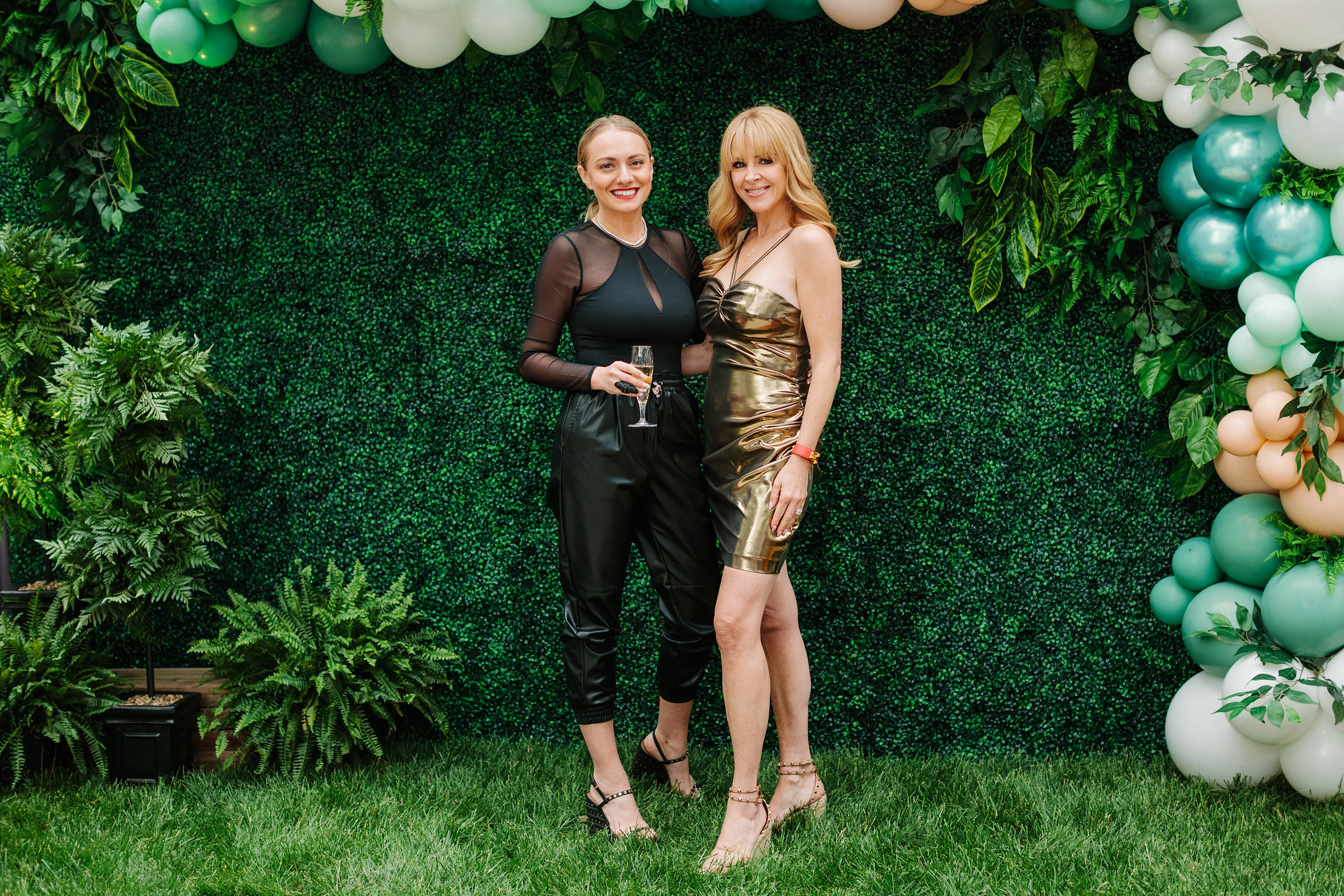 06.04.22 Graduation Party. Wedding family event photographer in Chicago Nick Yushevich