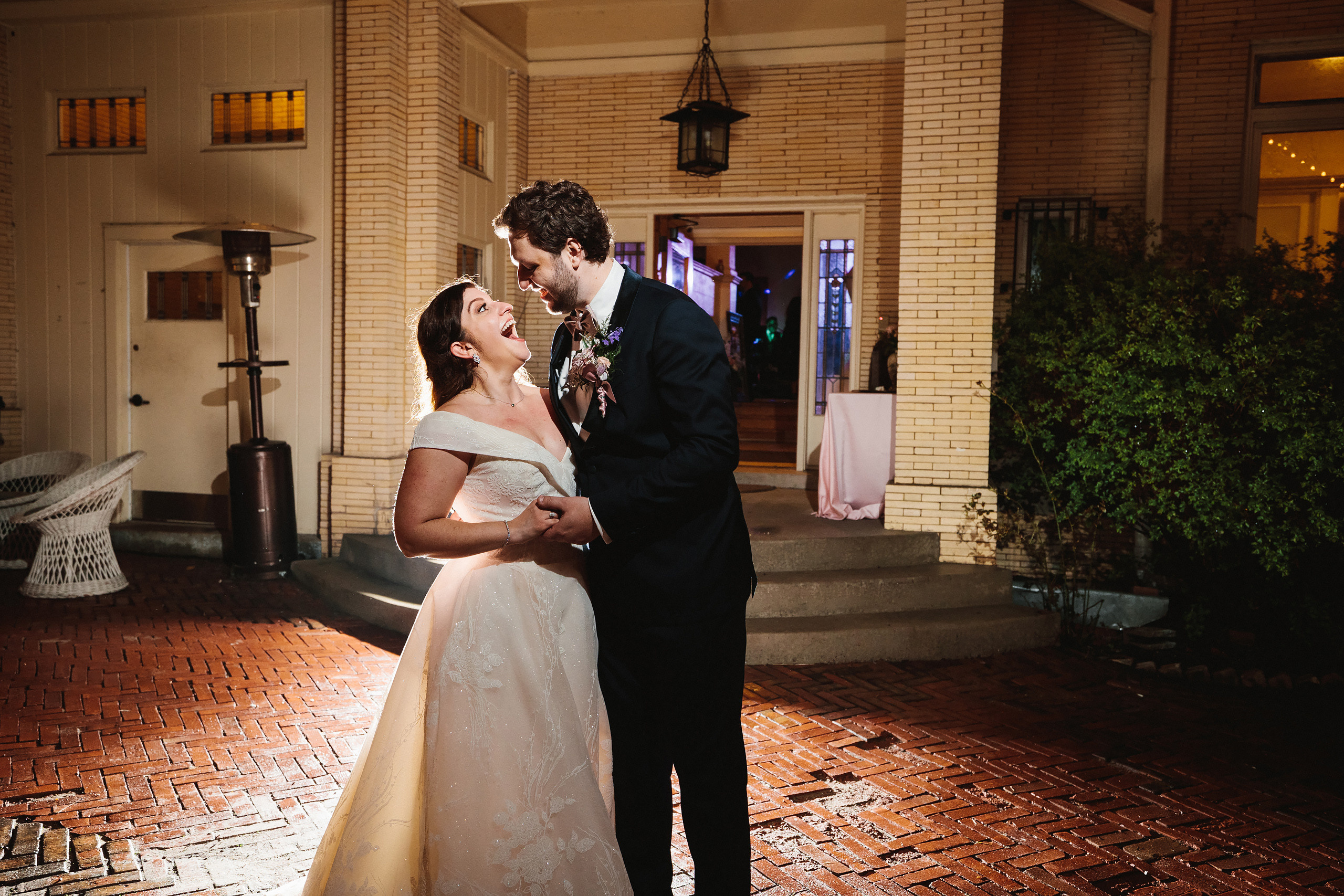 Vasilii & Samantha 04.30.2022. Wedding family event photographer in Chicago Nick Yushevich