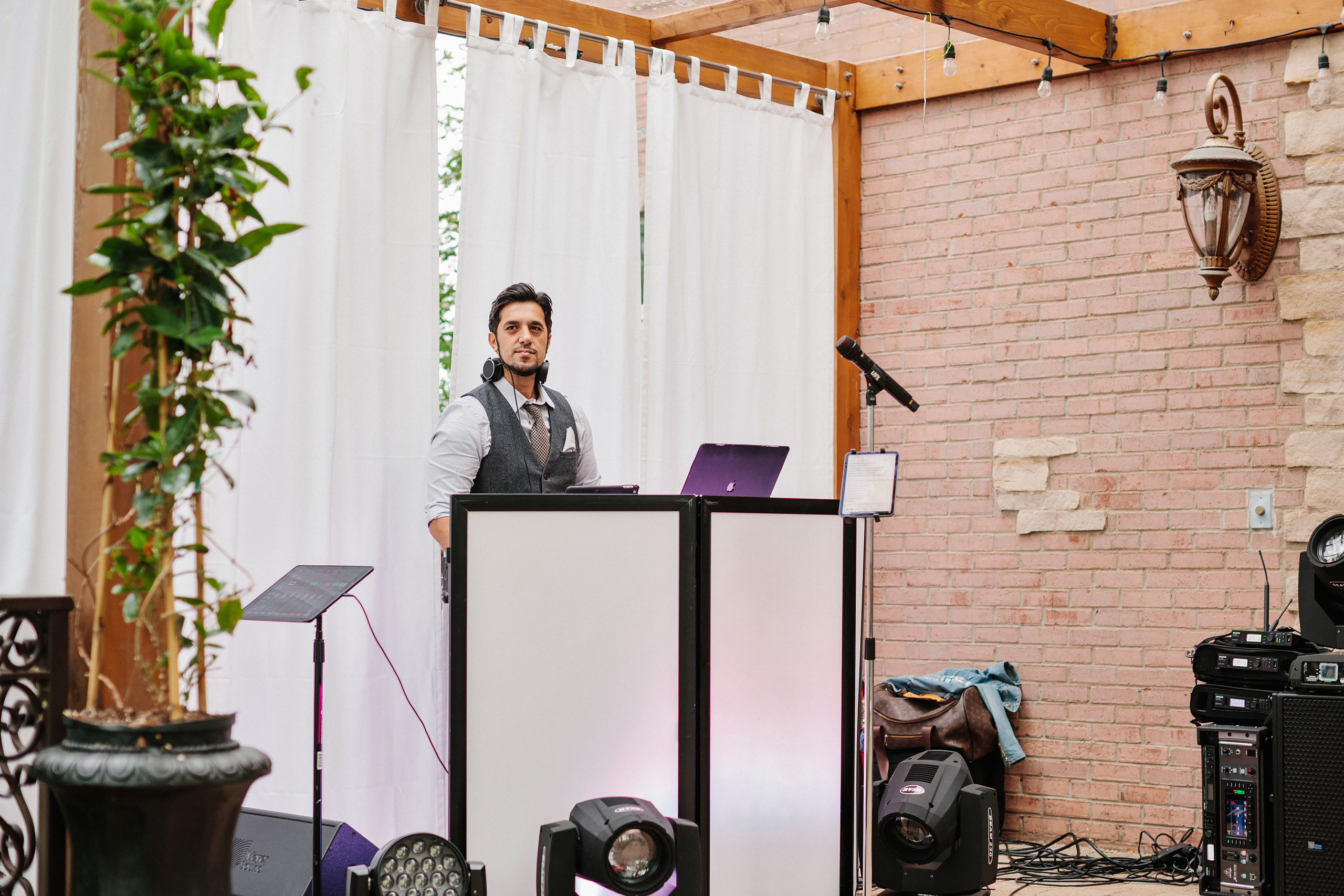 06.04.22 Graduation Party. Wedding family event photographer in Chicago Nick Yushevich