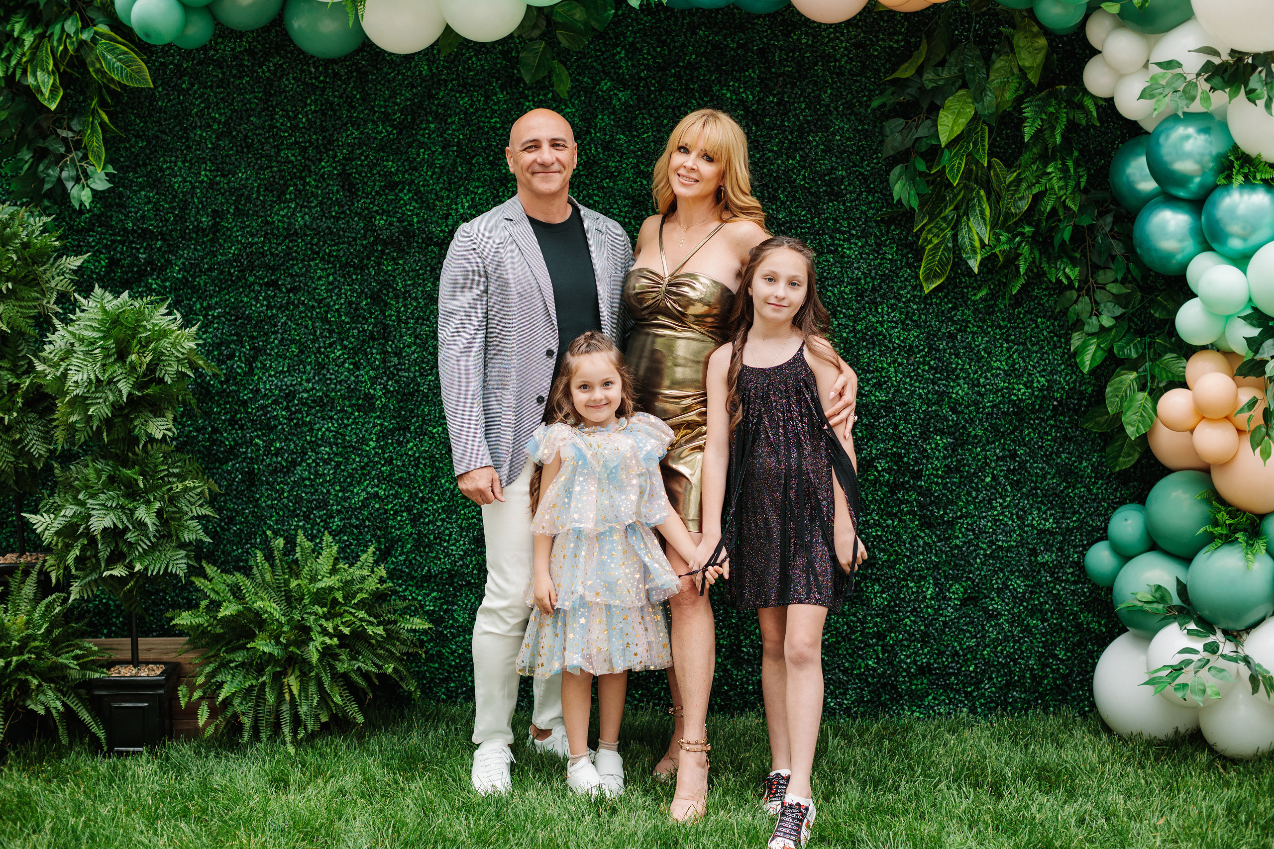 06.04.22 Graduation Party. Wedding family event photographer in Chicago Nick Yushevich