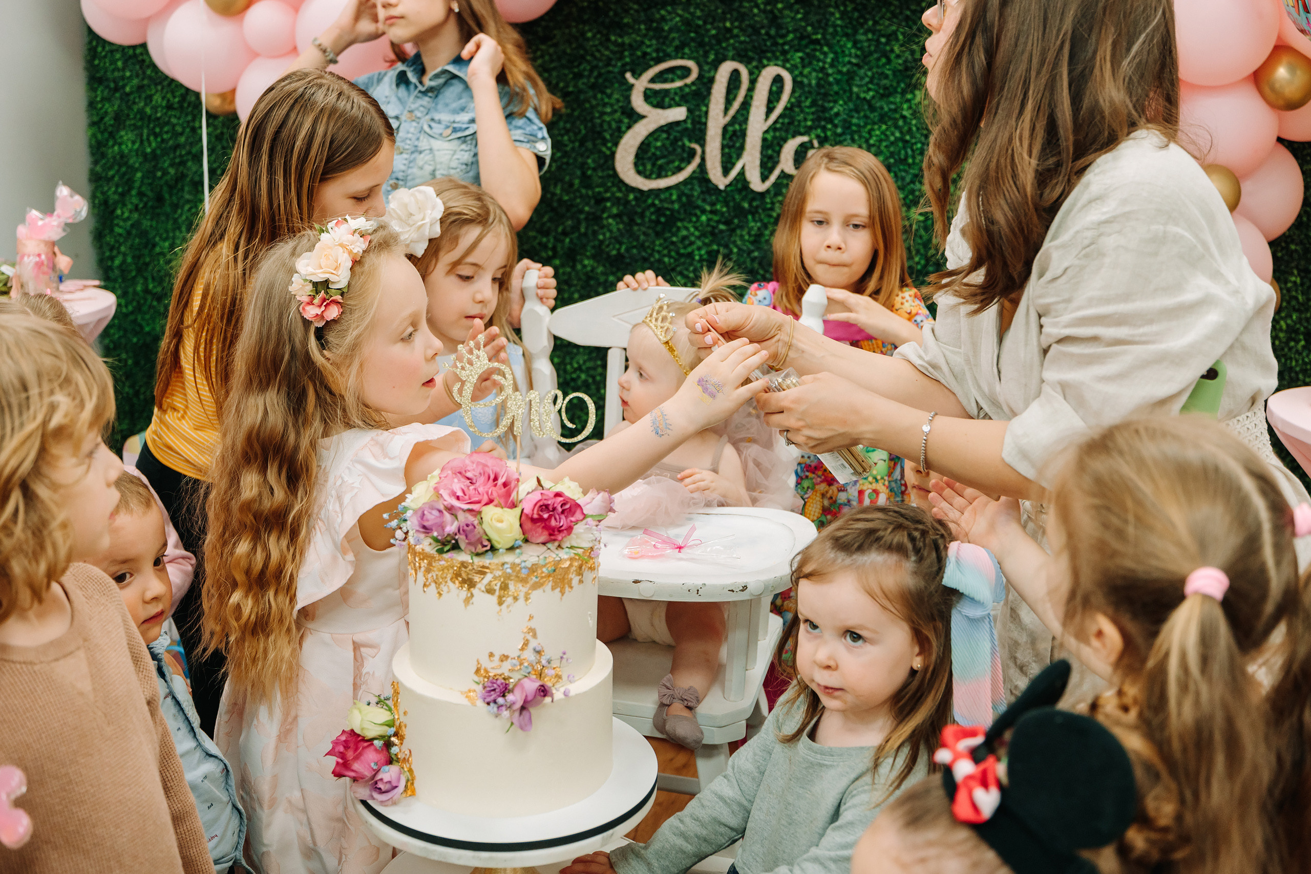 05.08.2022 First birthday. Wedding family event photographer in Chicago Nick Yushevich