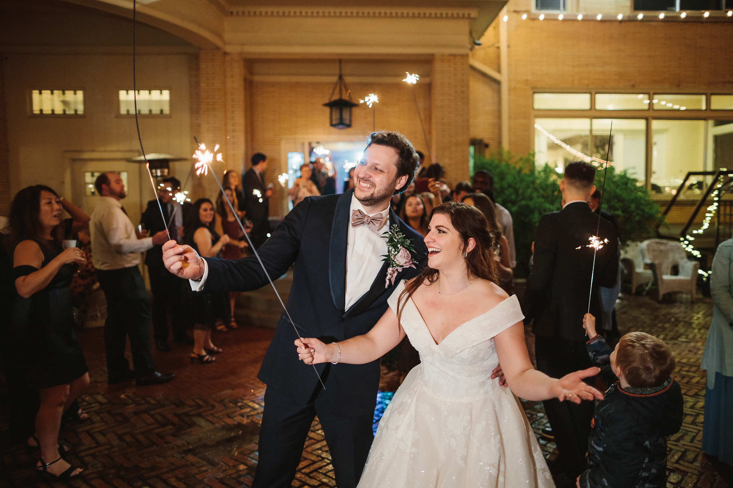 Vasilii & Samantha 04.30.2022. Wedding family event photographer in Chicago Nick Yushevich