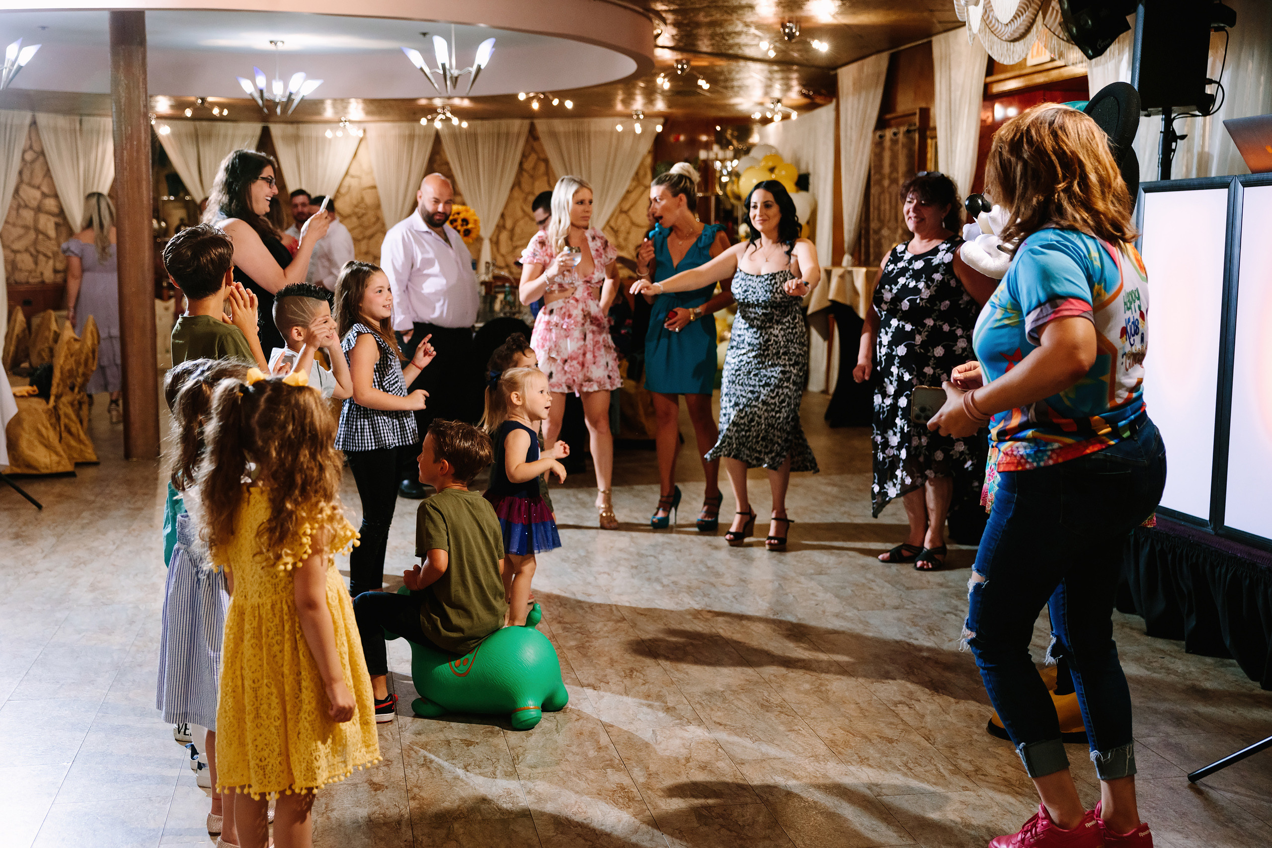 07.10.2022 First birthday. Wedding family event photographer in Chicago Nick Yushevich