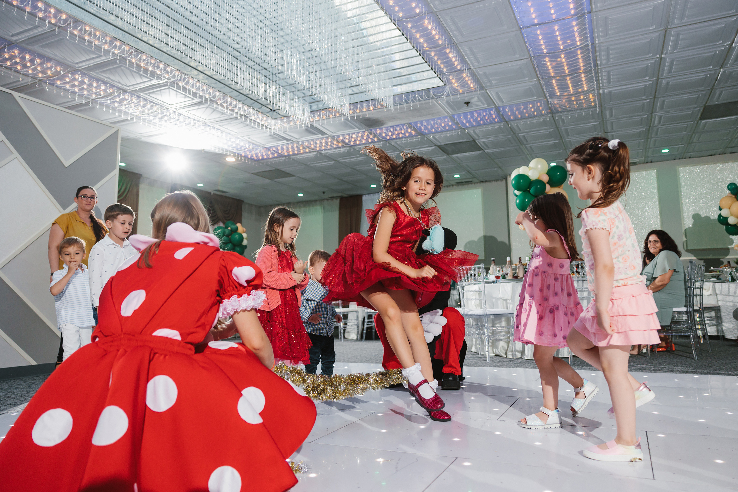 05292022 Cumetria. Wedding family event photographer in Chicago Nick Yushevich