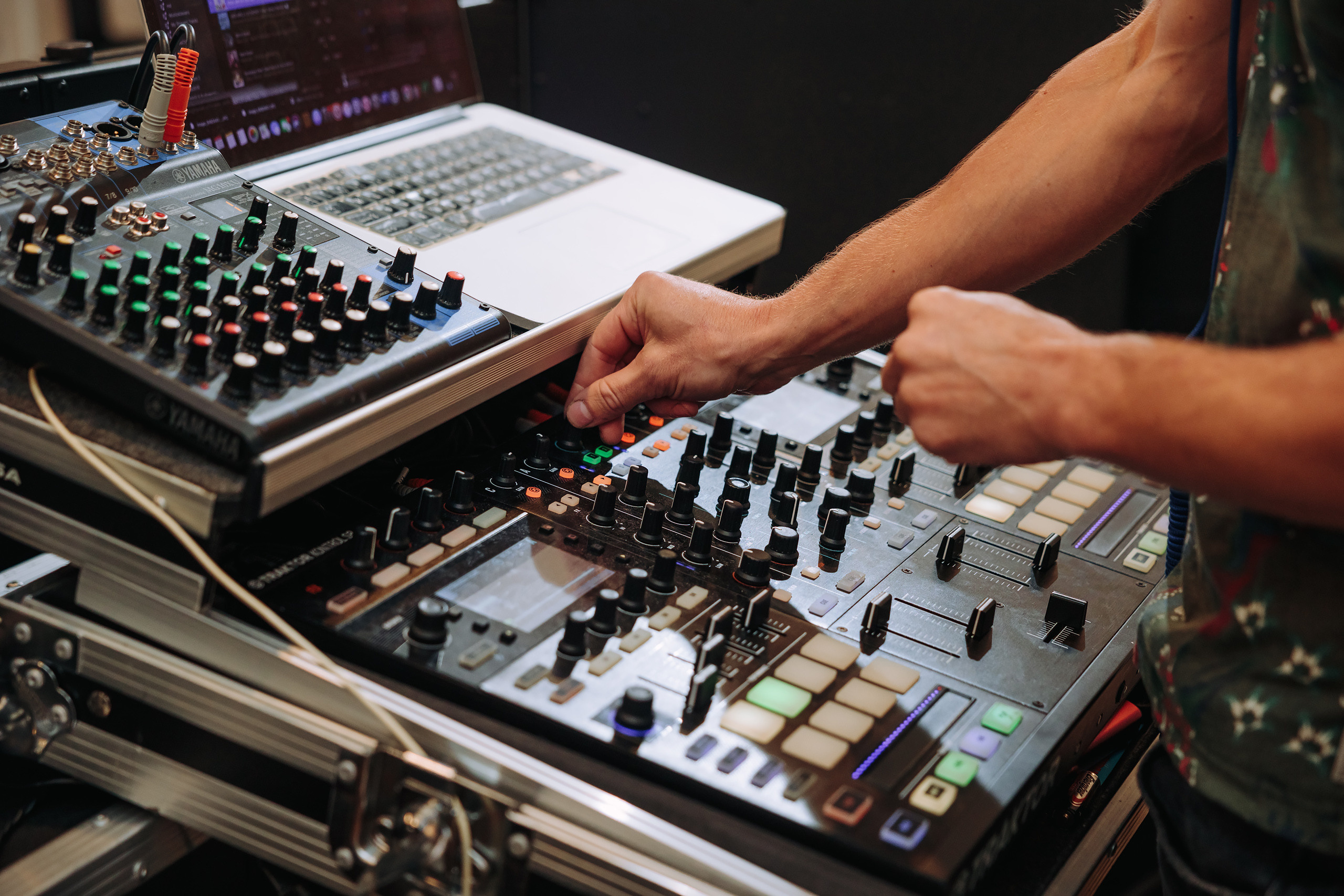 05.13.2022 Birthday Party. Wedding family event photographer in Chicago Nick Yushevich