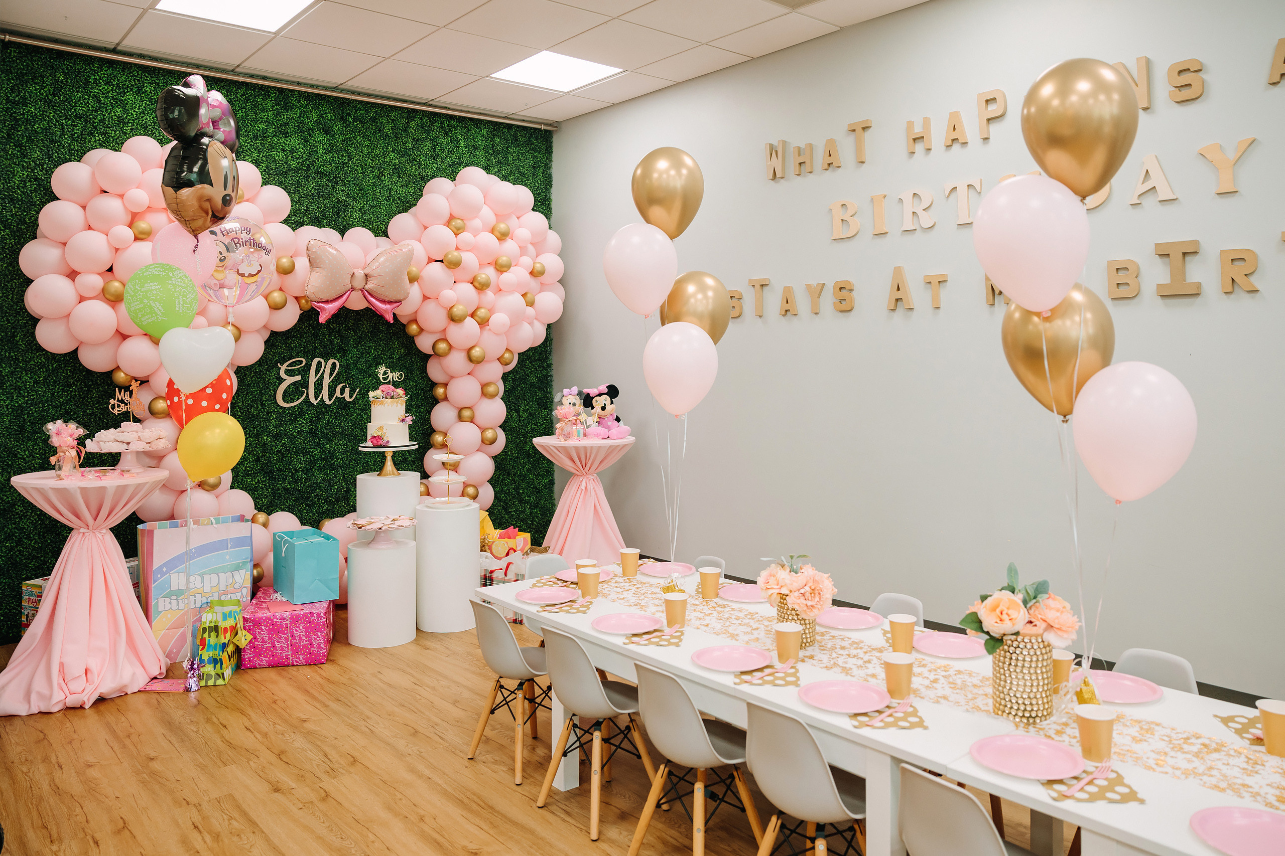 05.08.2022 First birthday. Wedding family event photographer in Chicago Nick Yushevich