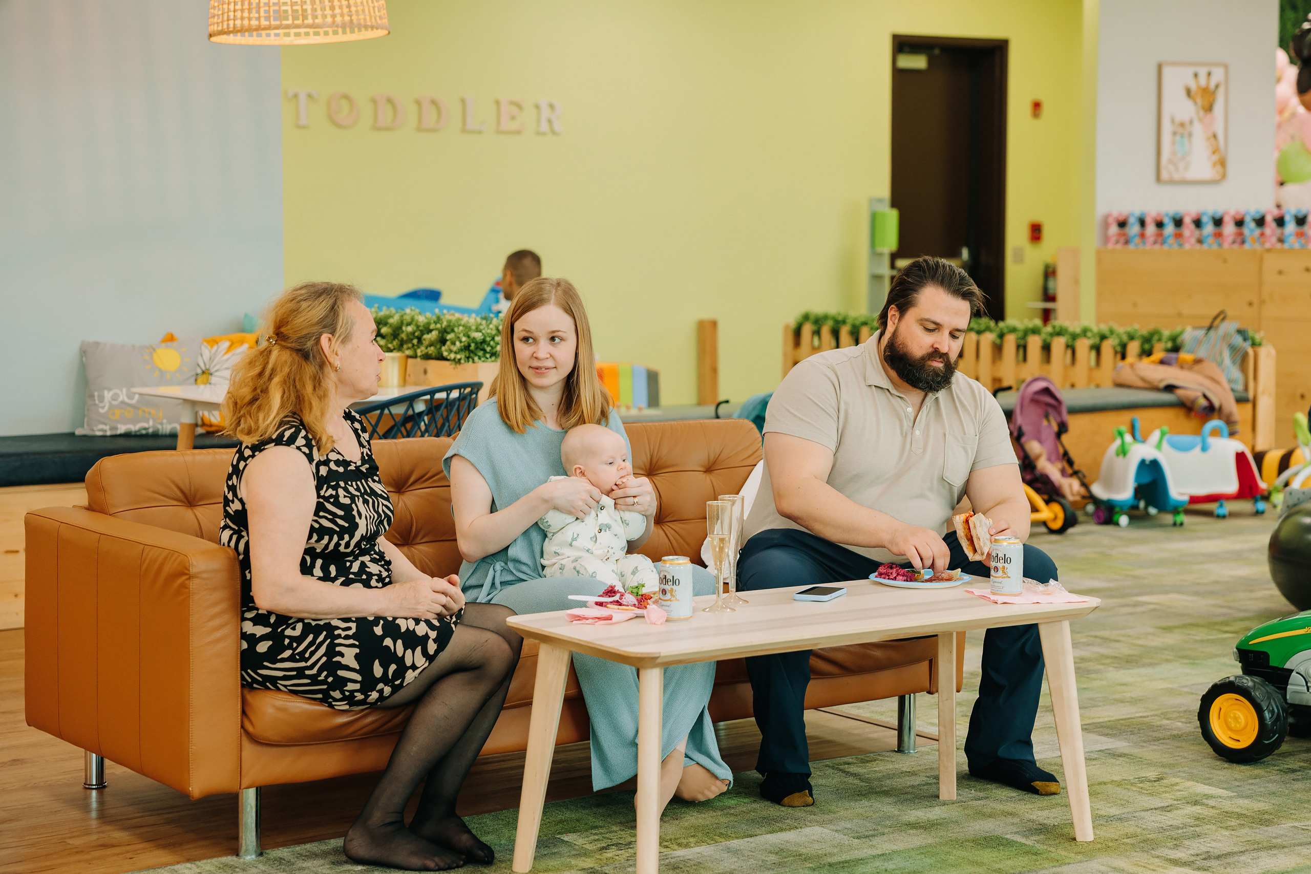 05.08.2022 First birthday. Wedding family event photographer in Chicago Nick Yushevich