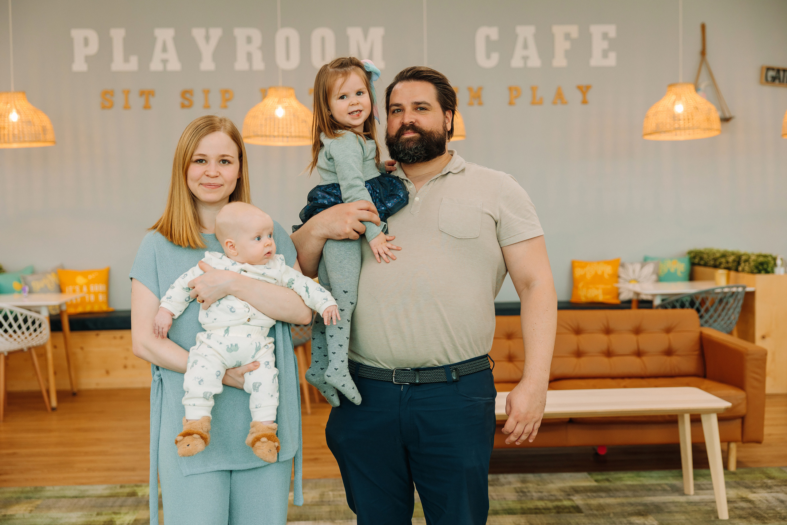 05.08.2022 First birthday. Wedding family event photographer in Chicago Nick Yushevich