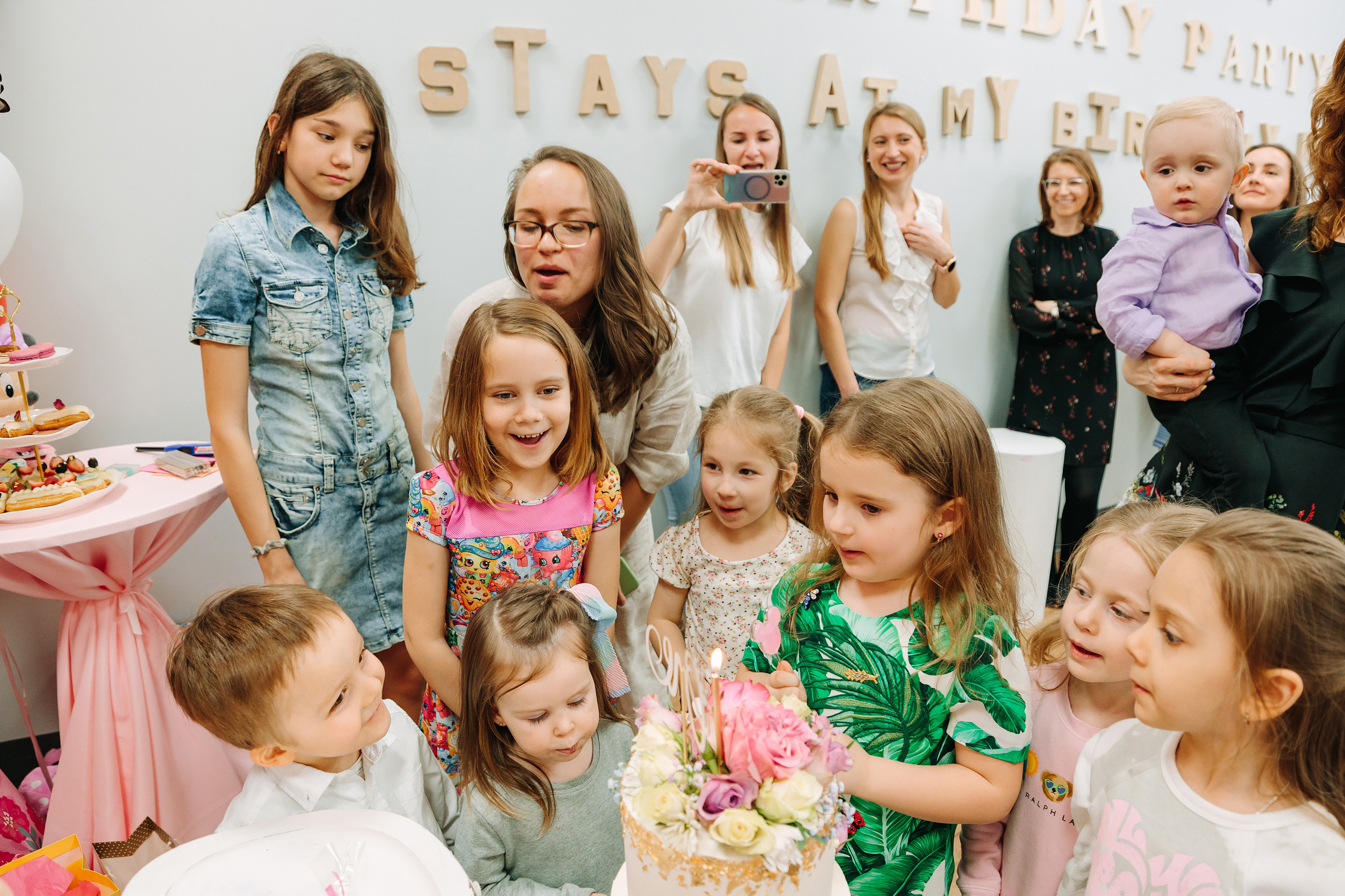 05.08.2022 First birthday. Wedding family event photographer in Chicago Nick Yushevich