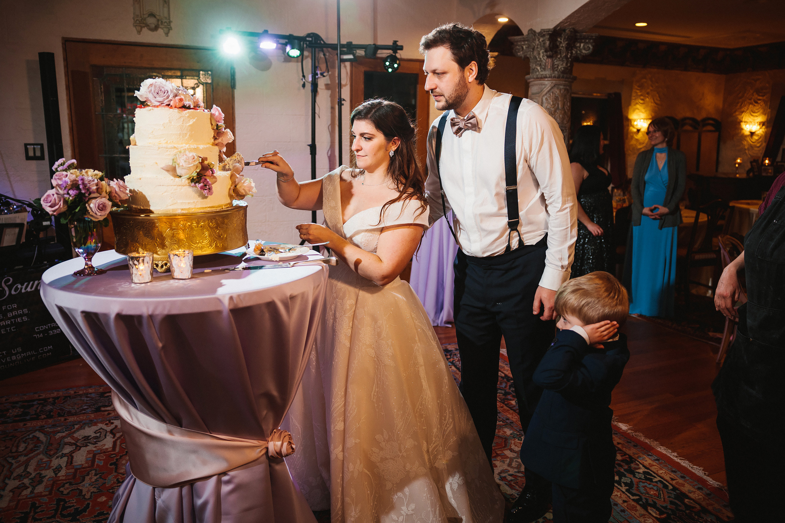 Vasilii & Samantha 04.30.2022. Wedding family event photographer in Chicago Nick Yushevich