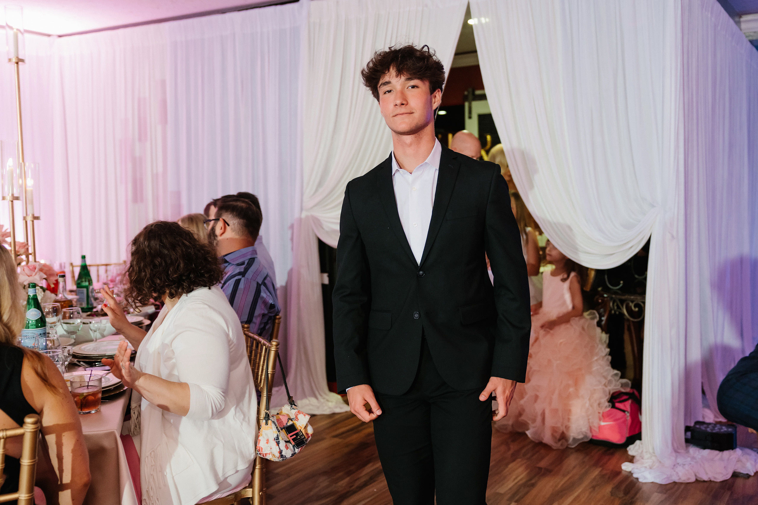 06.11.2022 Anniversary Party. Wedding family event photographer in Chicago Nick Yushevich