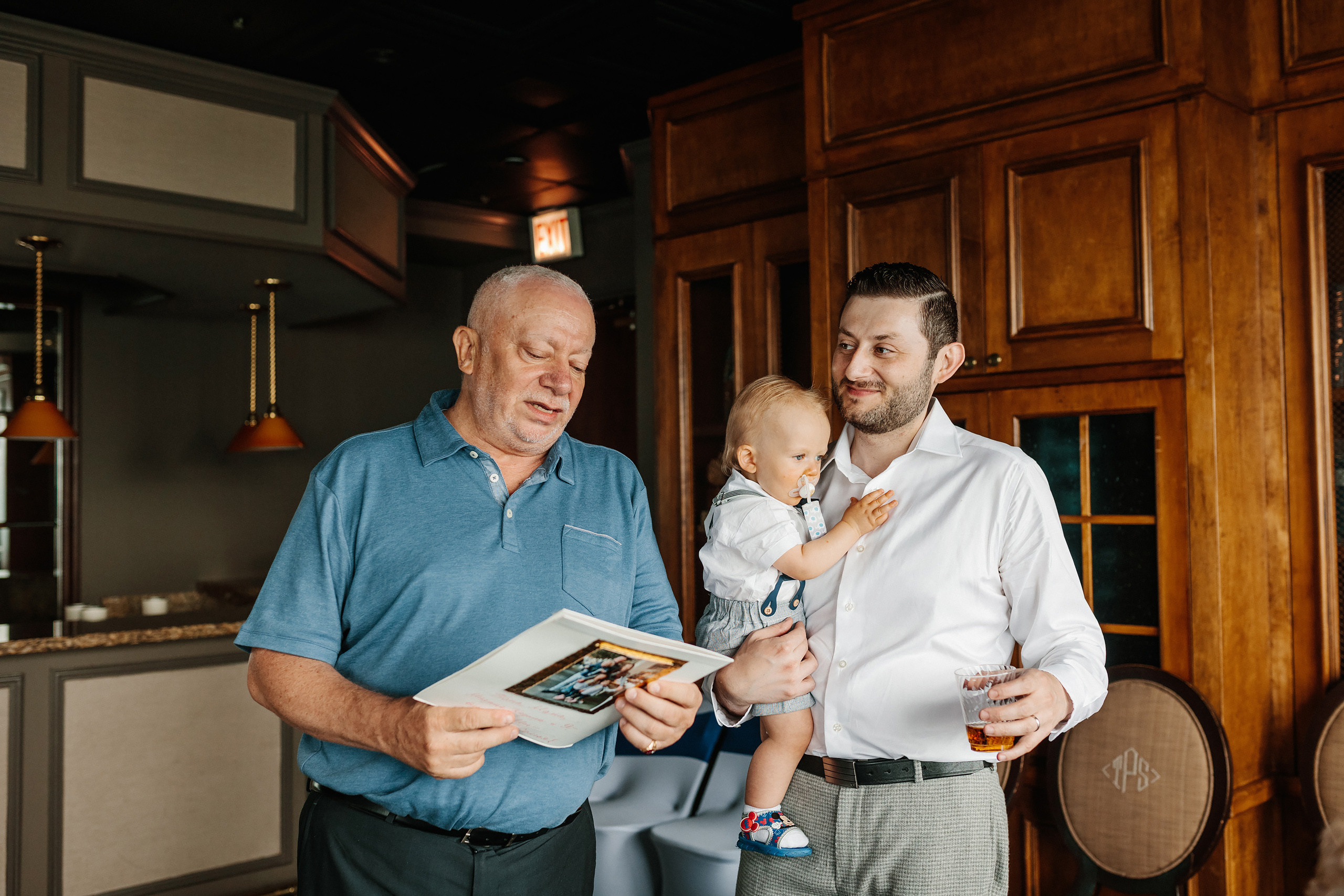 06.11.2022 First birthday. Wedding family event photographer in Chicago Nick Yushevich